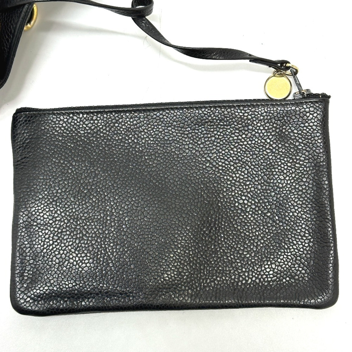 Chanel Black Leather Shoulder Bag (Pre-Owned)