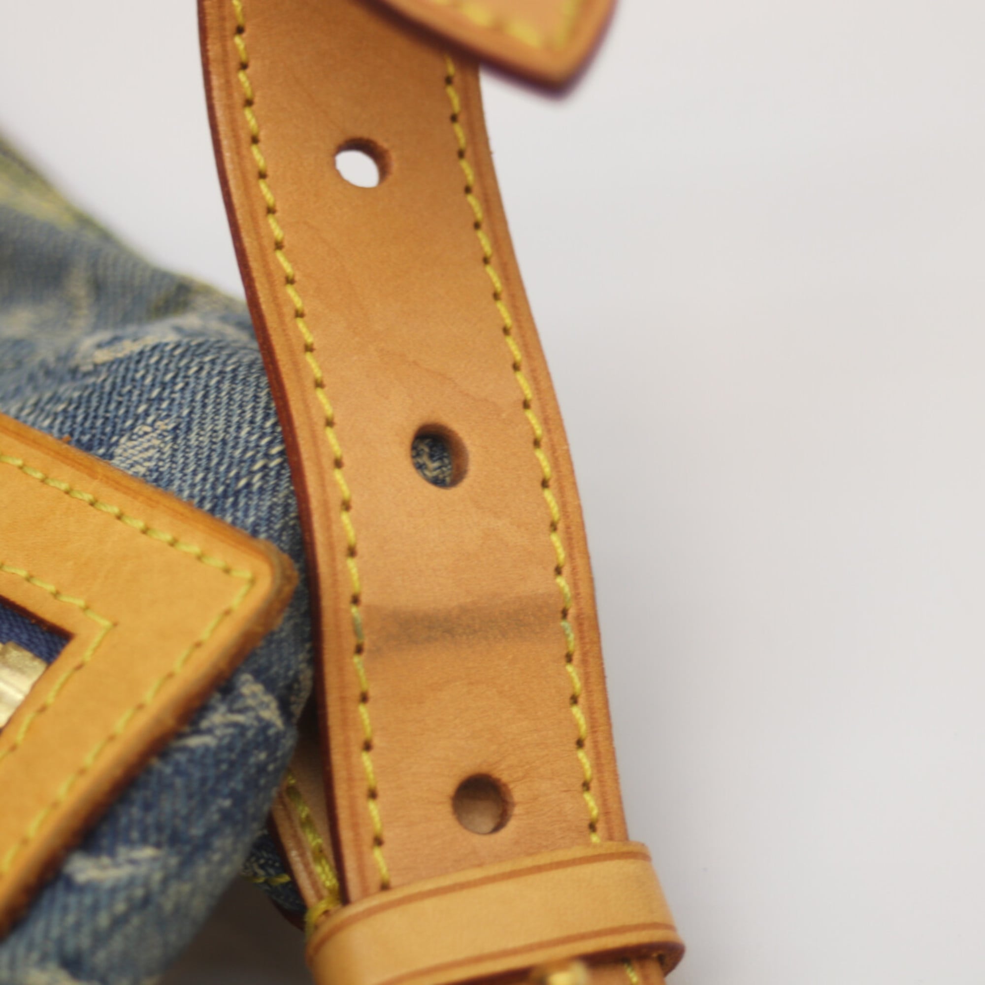 Louis Vuitton Blue Monogram Denim Shoulder Bag (Pre-Owned)