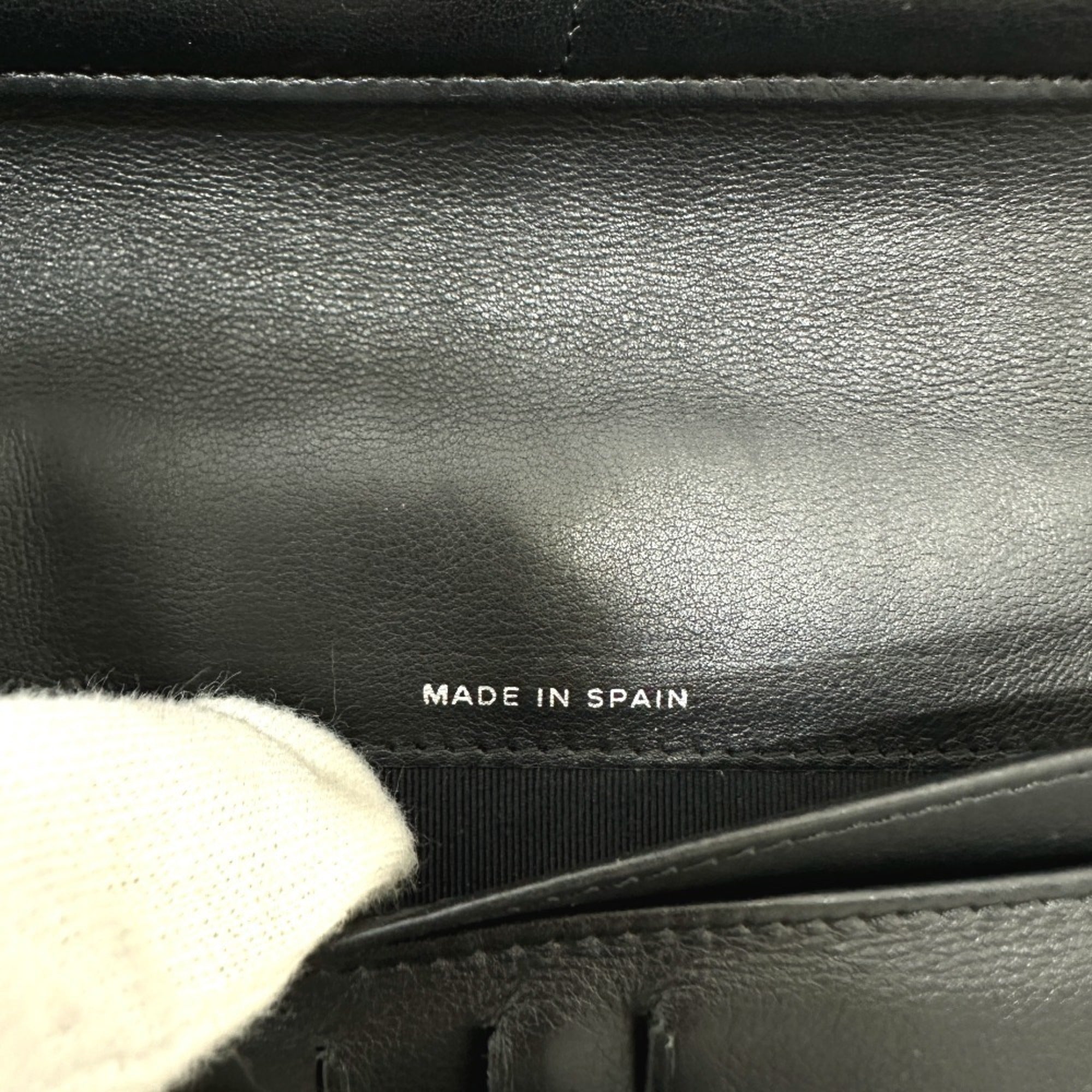 Chanel Black Leather Long Wallet (Bi-Fold) (Pre-Owned)