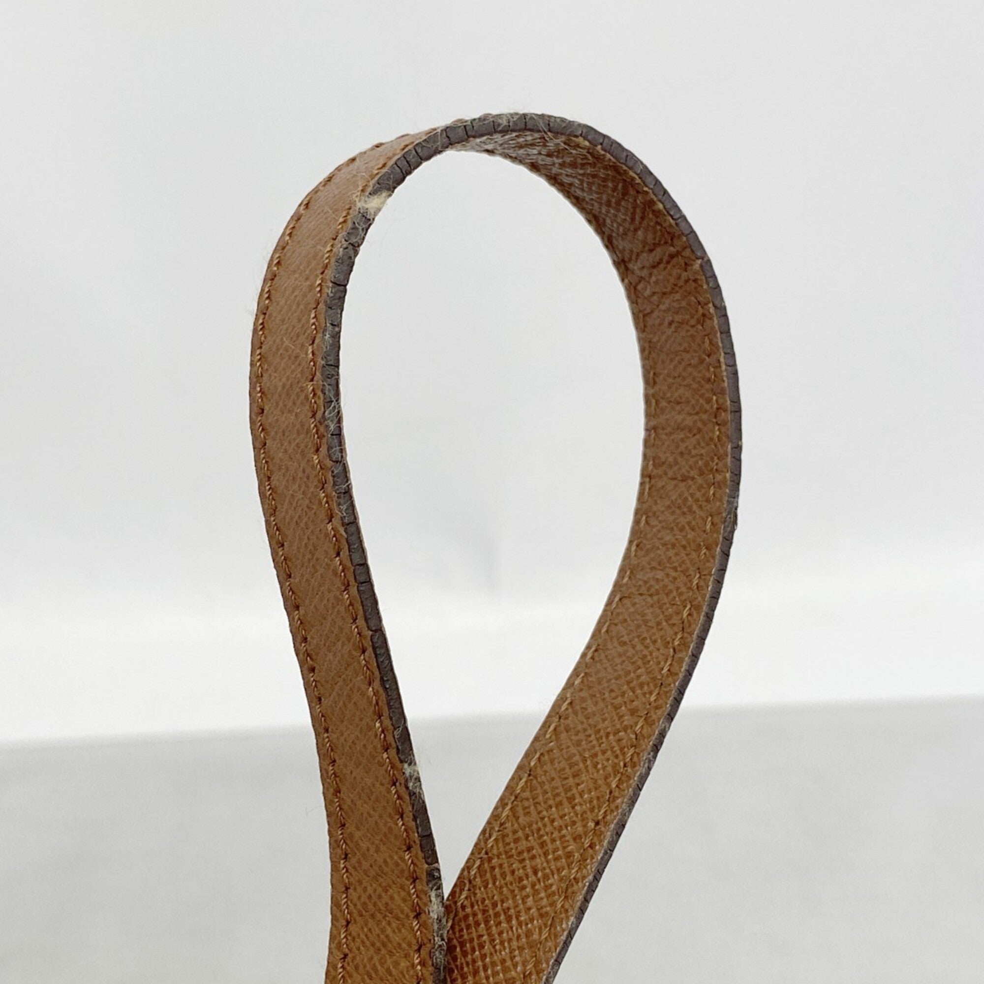 Louis Vuitton Brown Shoulder Bag (Pre-Owned)