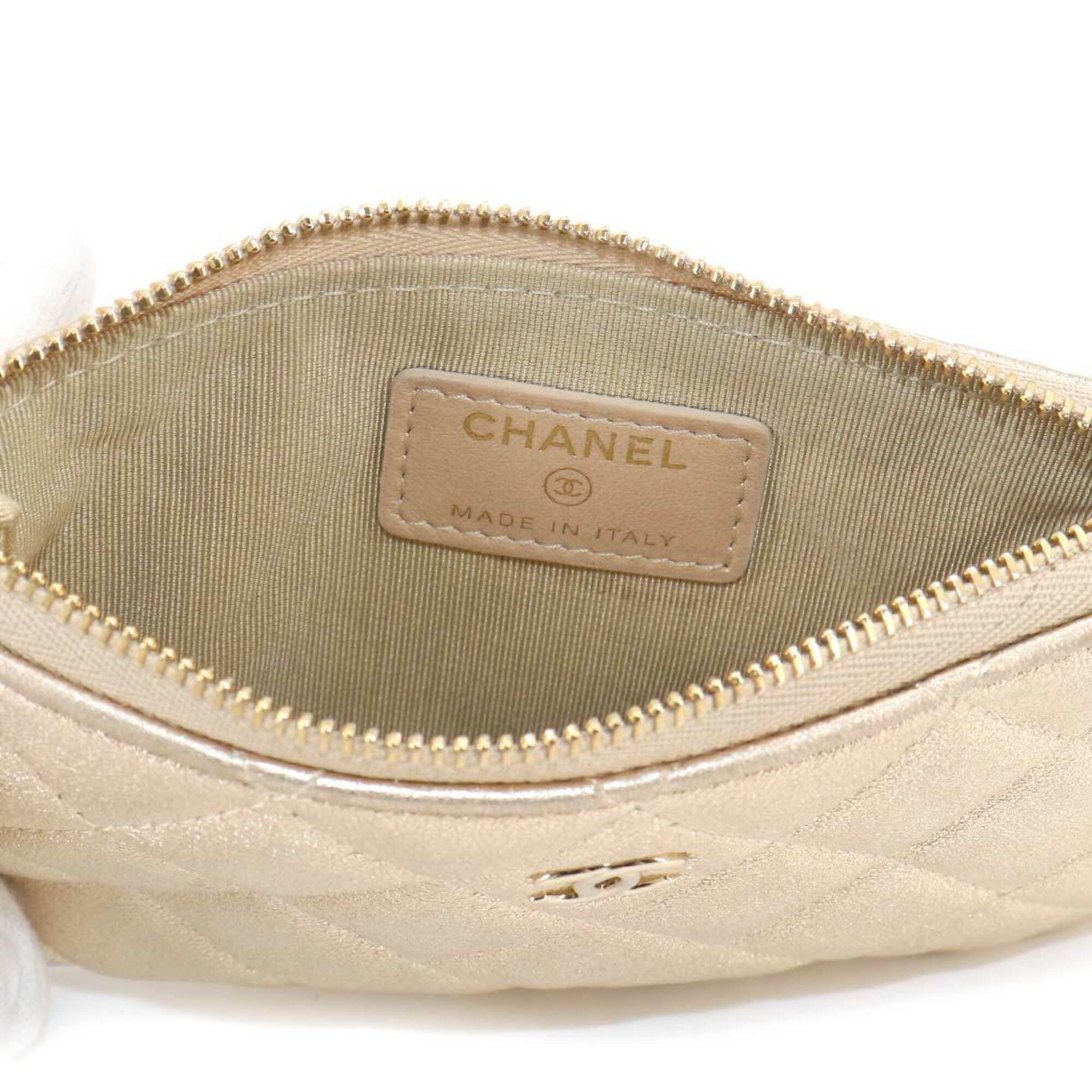 Chanel Matelasse Gold Leather Handbag Pouch (Pre-Owned)