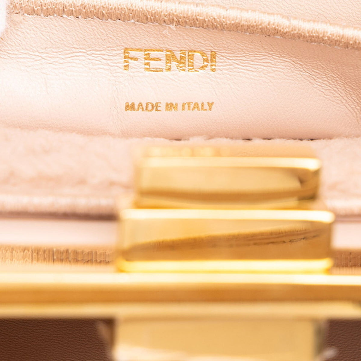 Fendi Beige Pink Leather Handbag Shoulder Bag (Pre-Owned)
