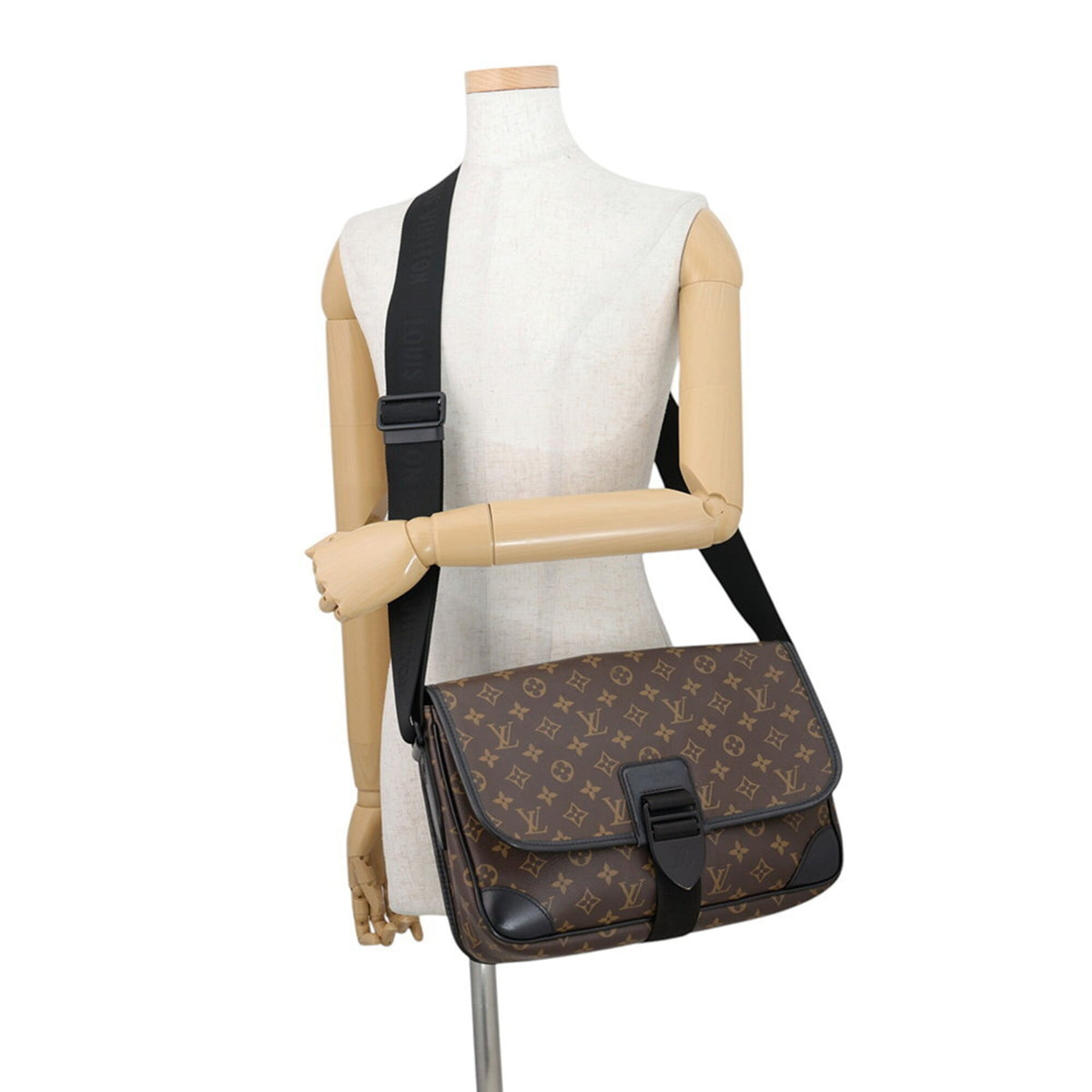 Louis Vuitton Black Monogram Macassar Noir Handbag Shoulder Bag (Pre-Owned)
