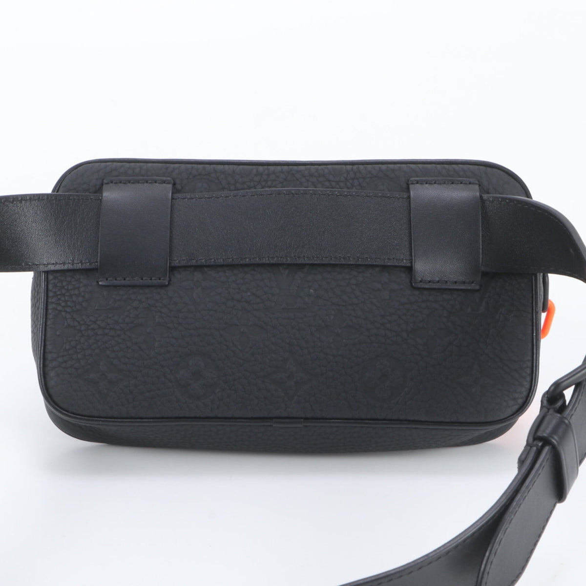 Louis Vuitton Black Leather Pochette Sling Bag (Pre-Owned)