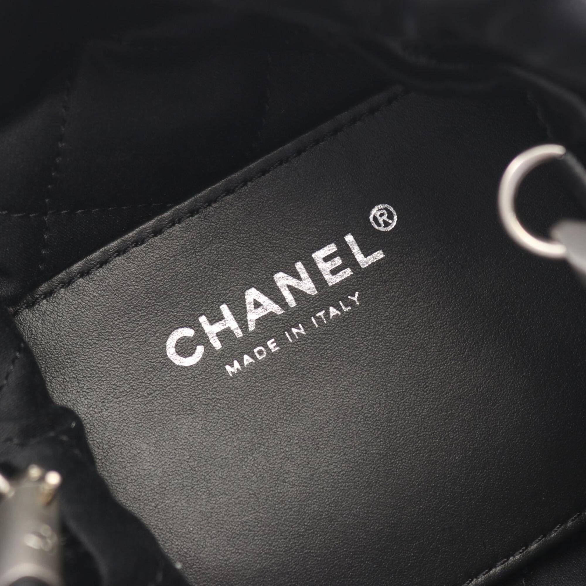 Chanel Black Leather Handbag Shoulder Bag (Pre-Owned)