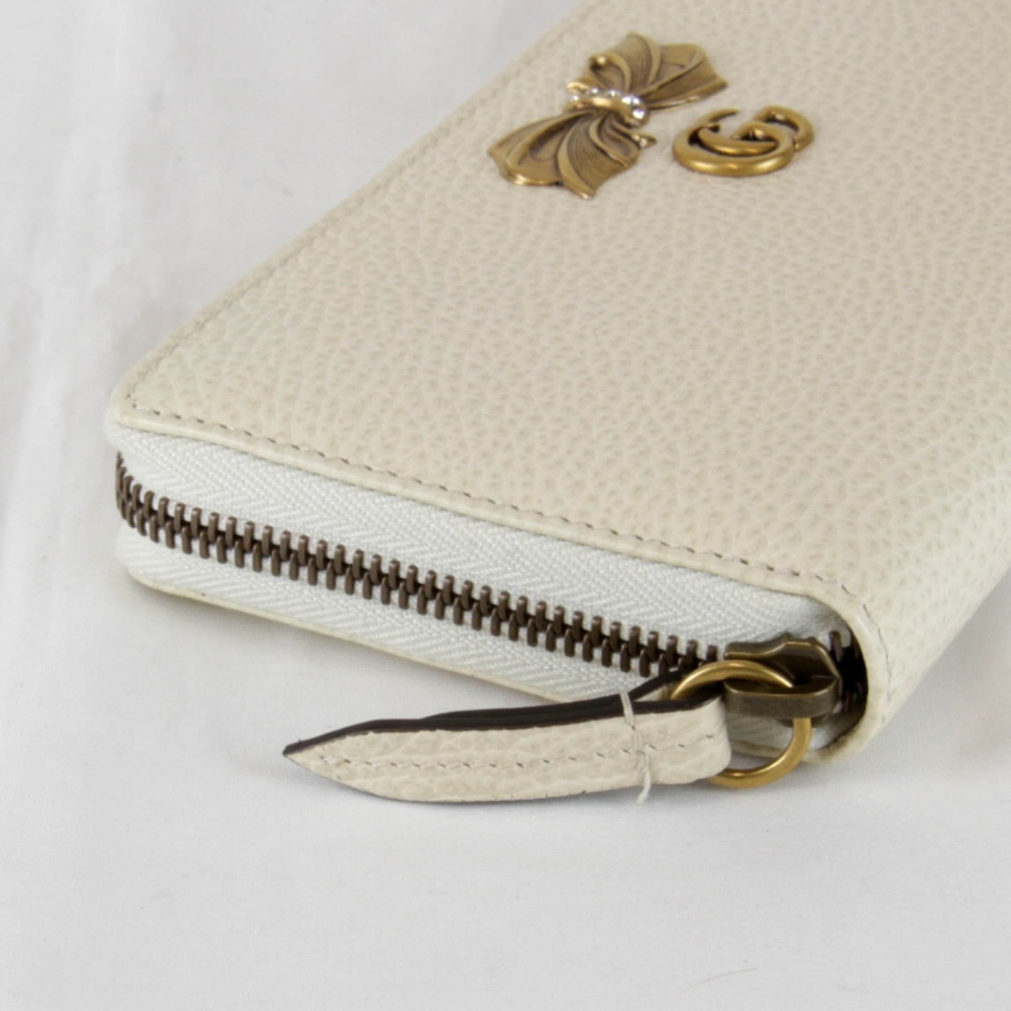 Gucci White Leather Long Wallet (Bi-Fold) (Pre-Owned)