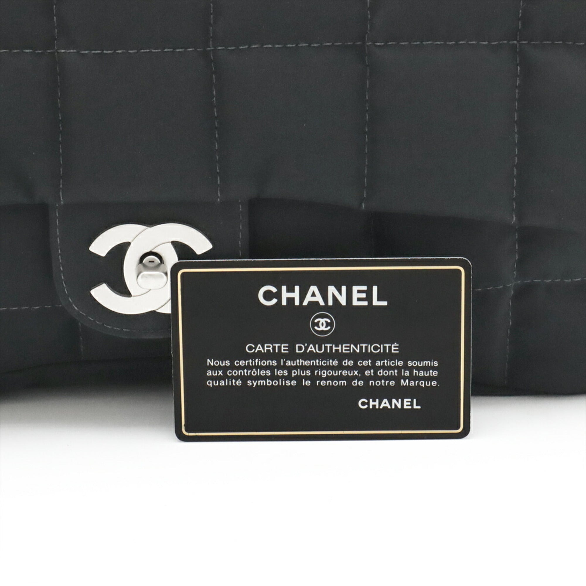 Chanel Black Nylon Shoulder Bag (Pre-Owned)