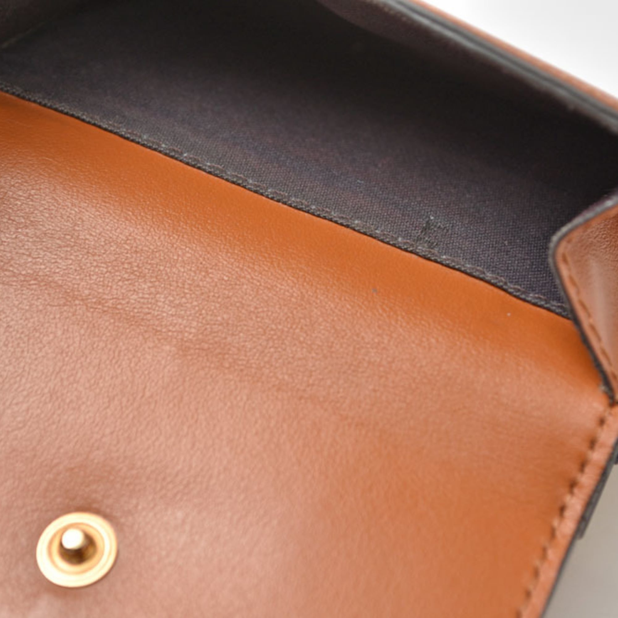 Fendi Brown Leather Wallet (Tri-Fold) (Pre-Owned)