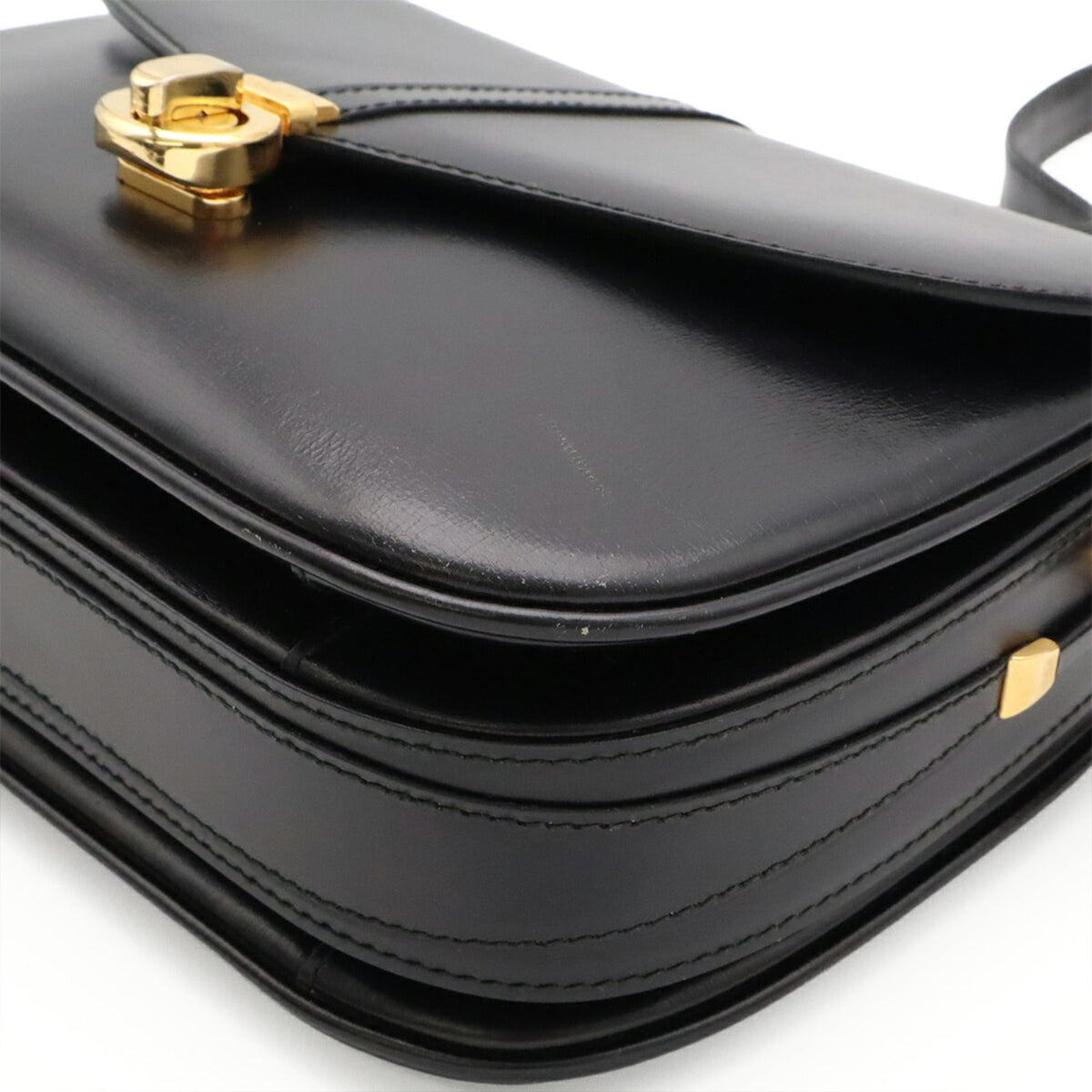 Bally Black Leather Shoulder Bag (Pre-Owned)
