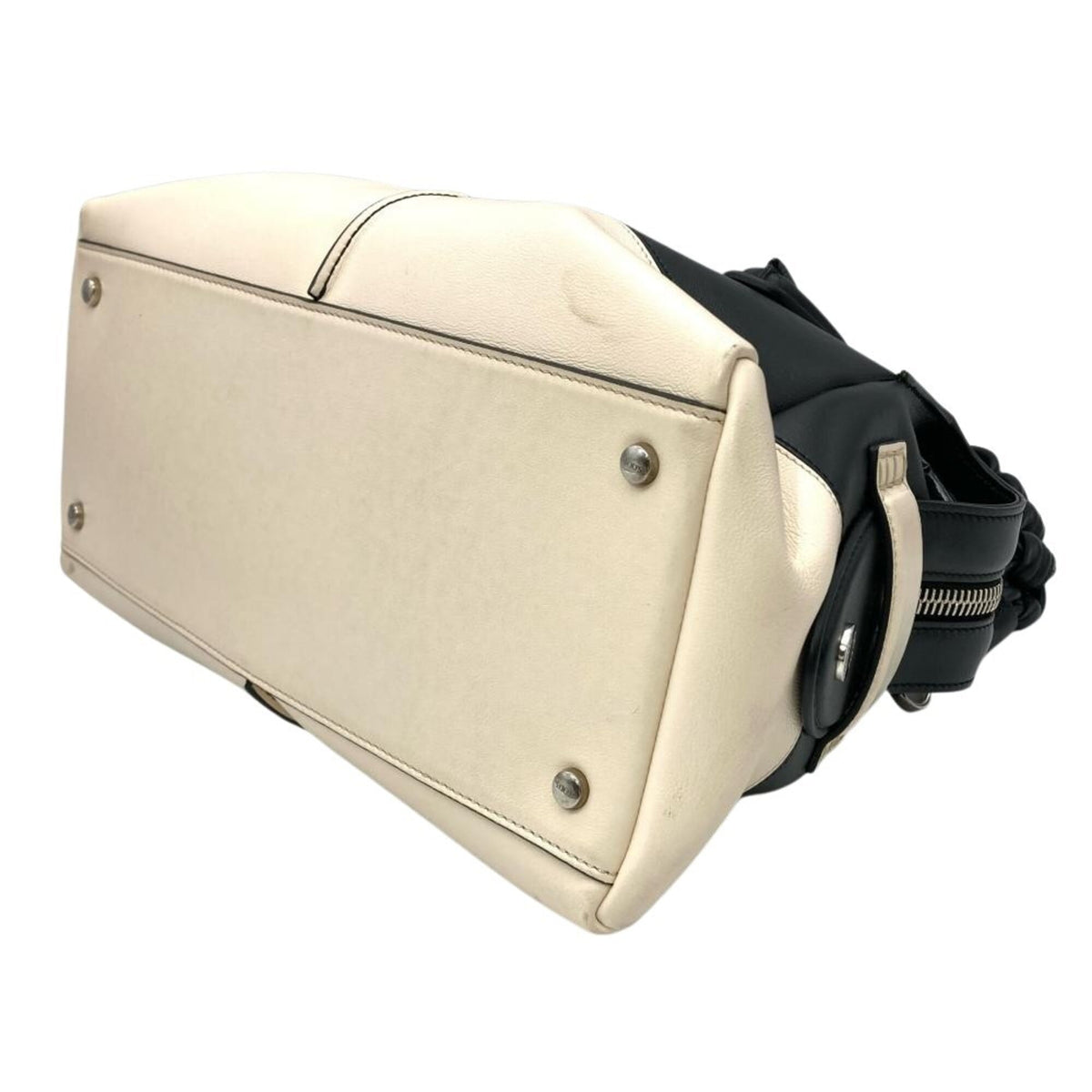 Tod's Black White Leather Shoulder Bag (Pre-Owned)
