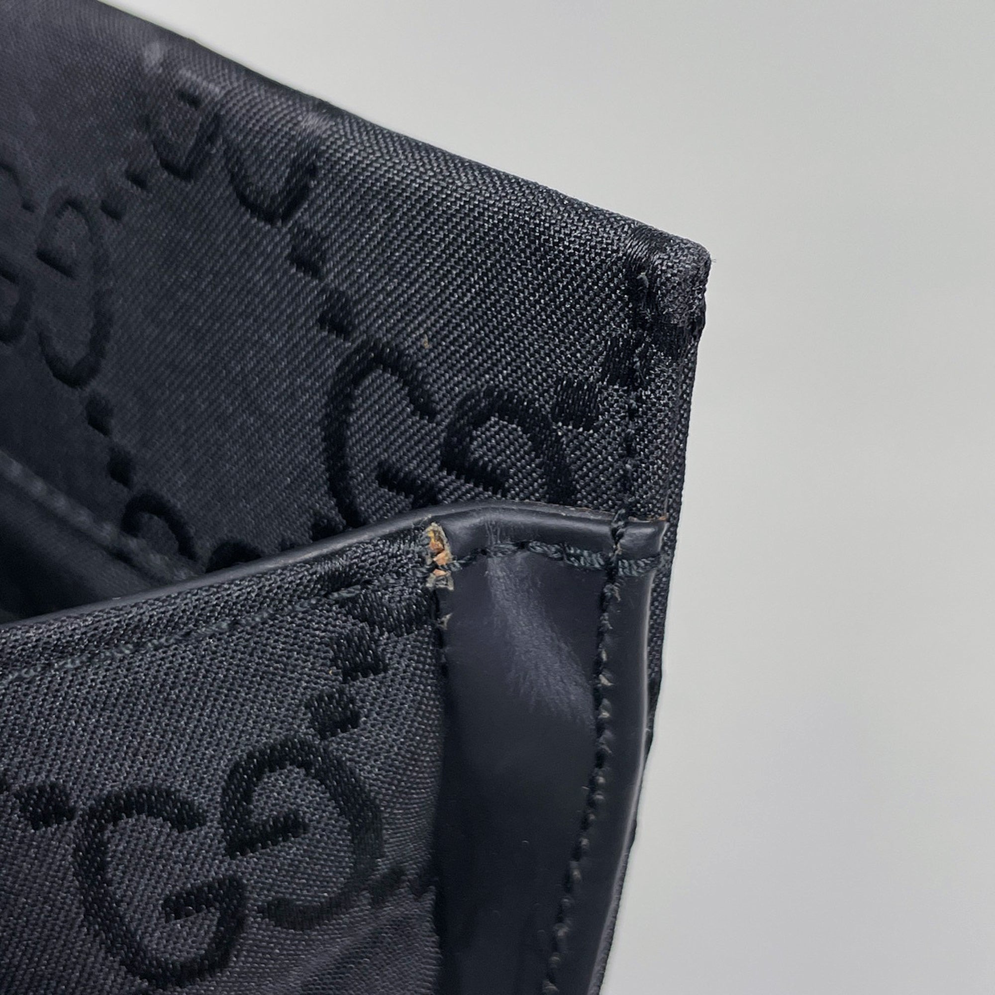 Gucci Black Nylon Tote Bag (Pre-Owned)