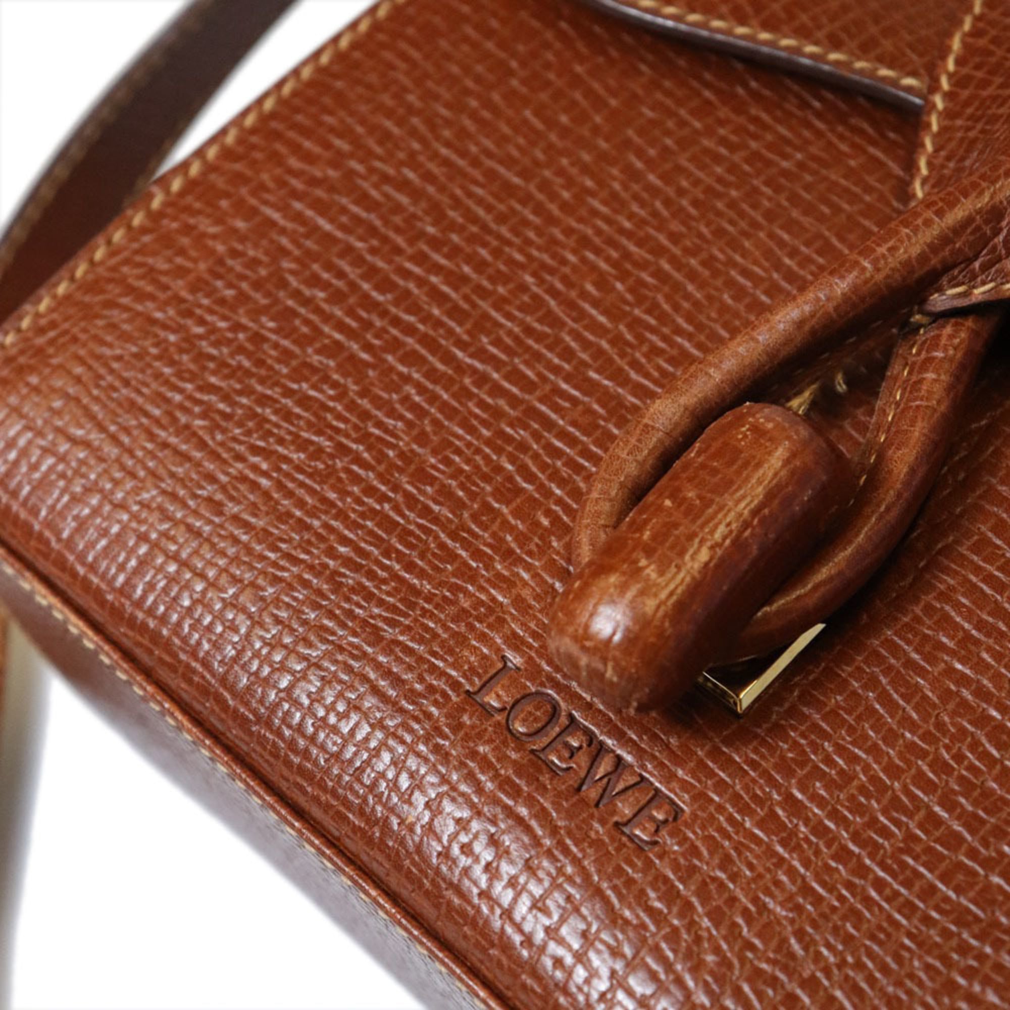 Loewe Brown Leather Shoulder Bag (Pre-Owned)
