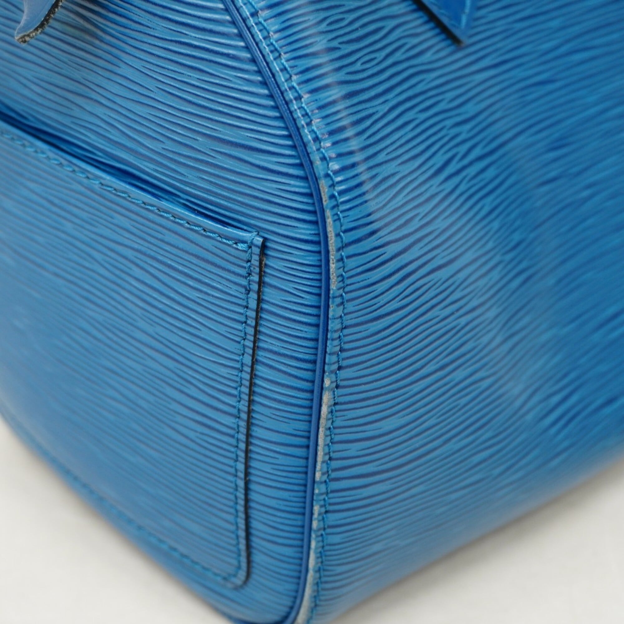 Louis Vuitton Toledo Blue Handbag (Pre-Owned)
