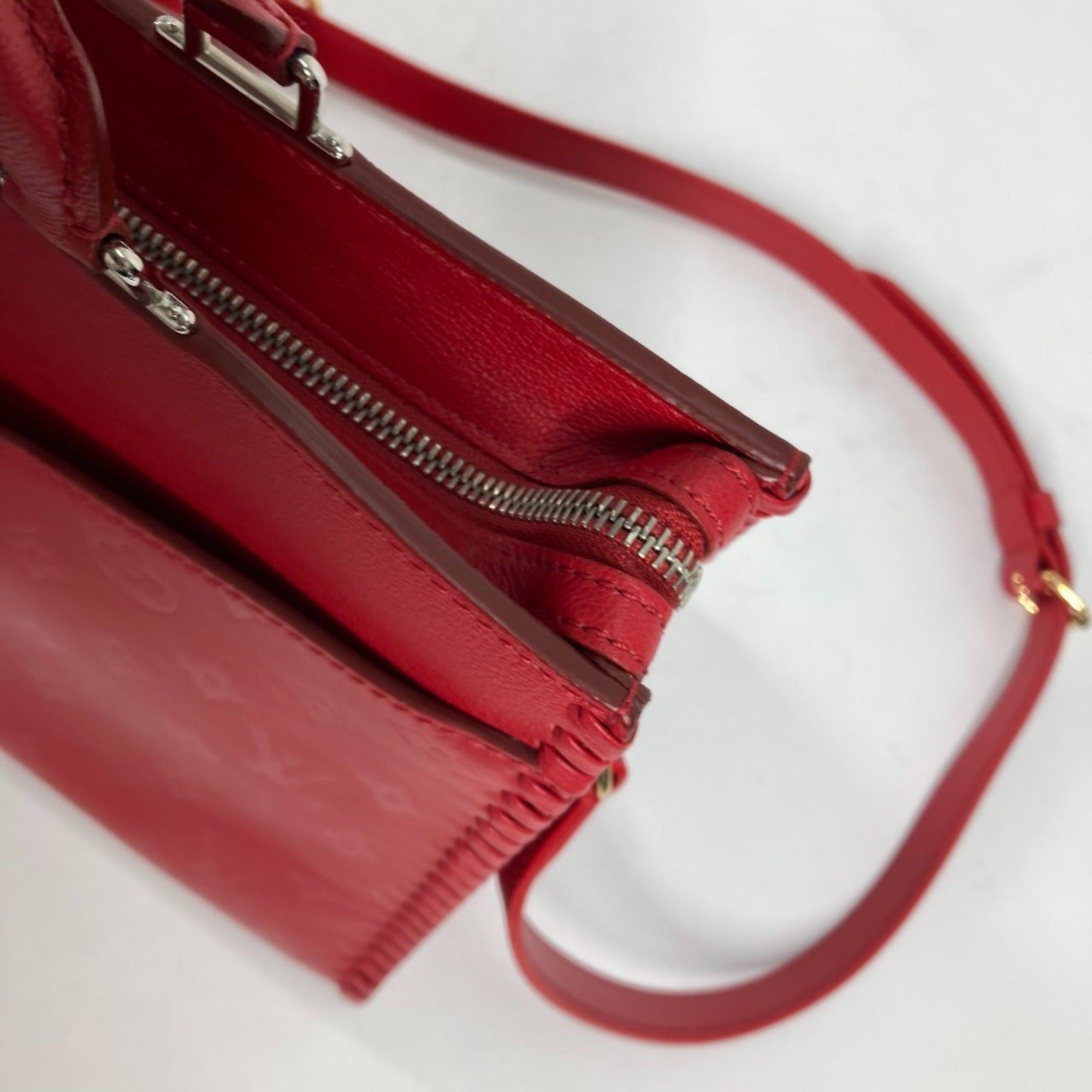 Louis Vuitton Monogram Red Color Ruby Monogram Handbag Shoulder Bag Tote Bag (Pre-Owned)