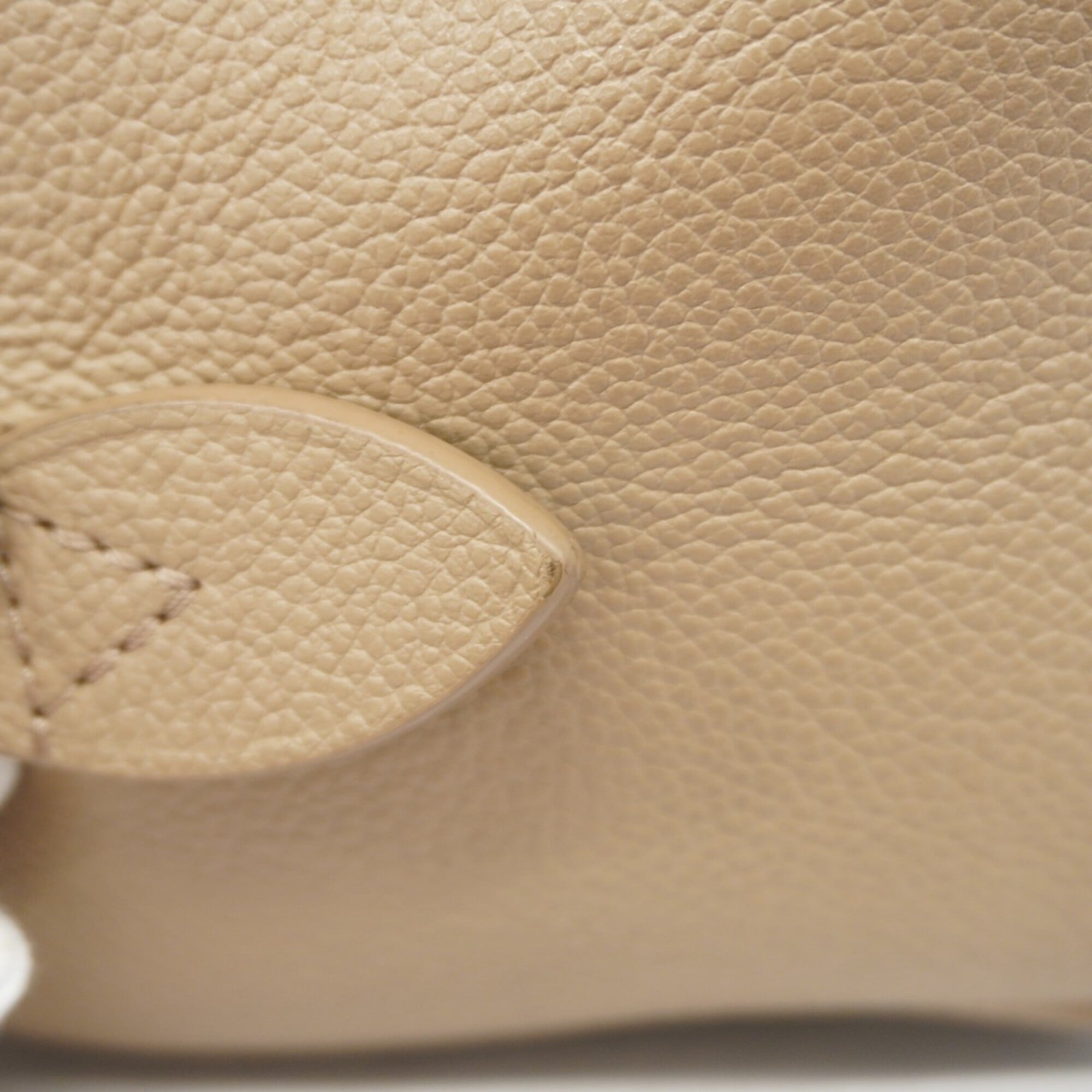 Louis Vuitton Cream Tourterelle Handbag (Pre-Owned)