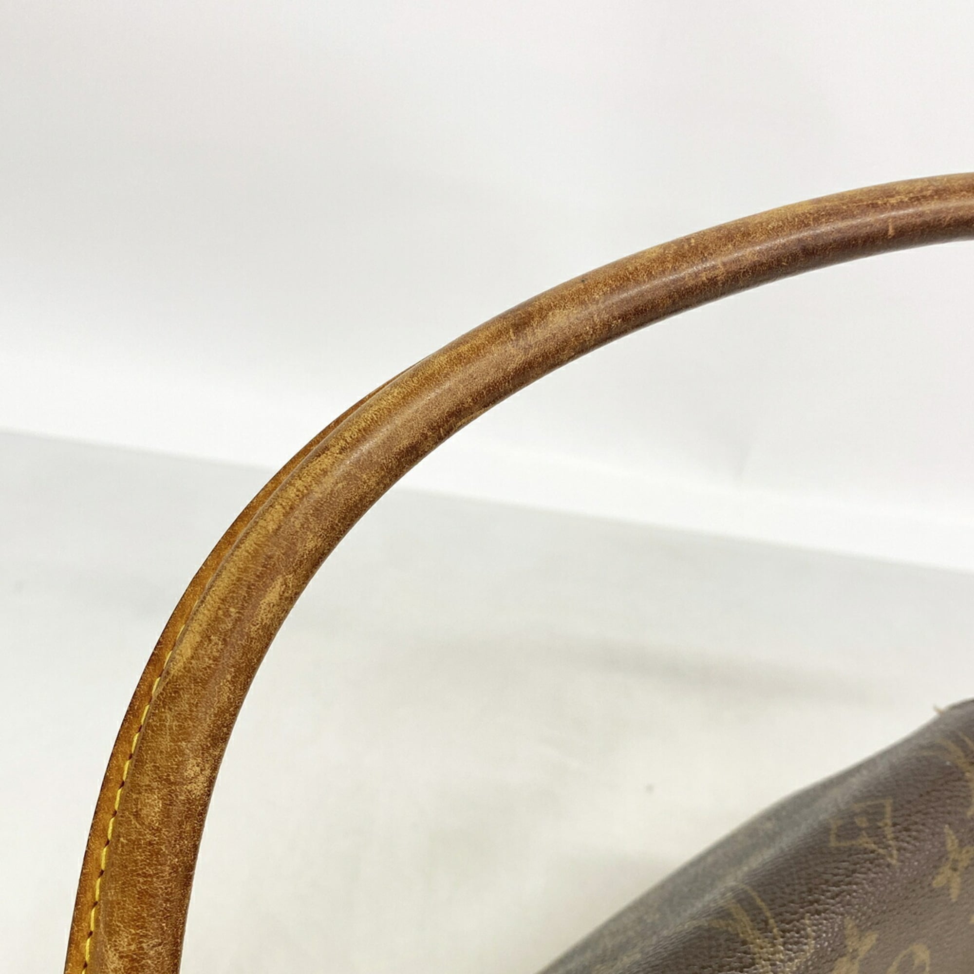 Louis Vuitton Brown Shoulder Bag (Pre-Owned)