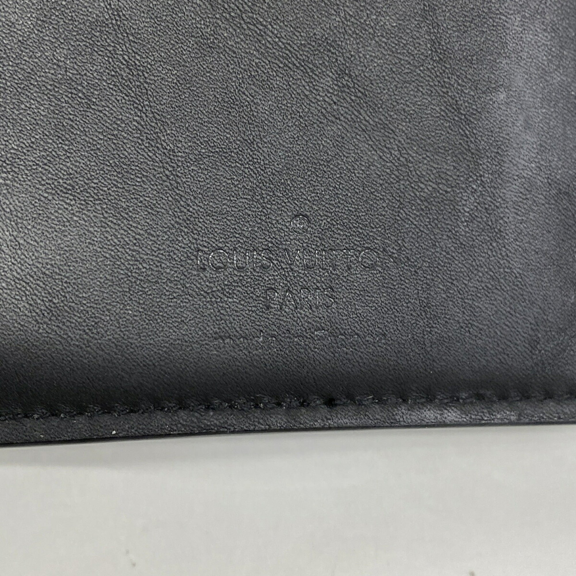 Louis Vuitton Black Long Wallet (Bi-Fold) (Pre-Owned)
