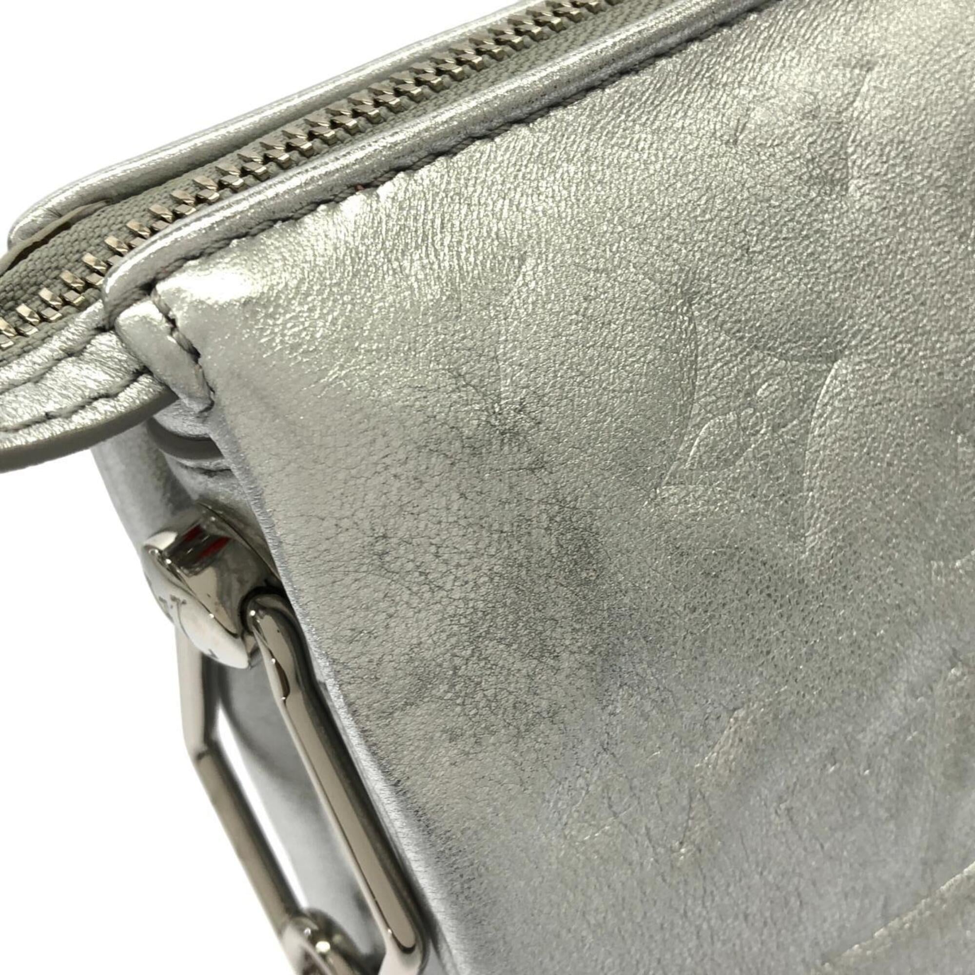Louis Vuitton Silver Leather Shoulder Bag (Pre-Owned)