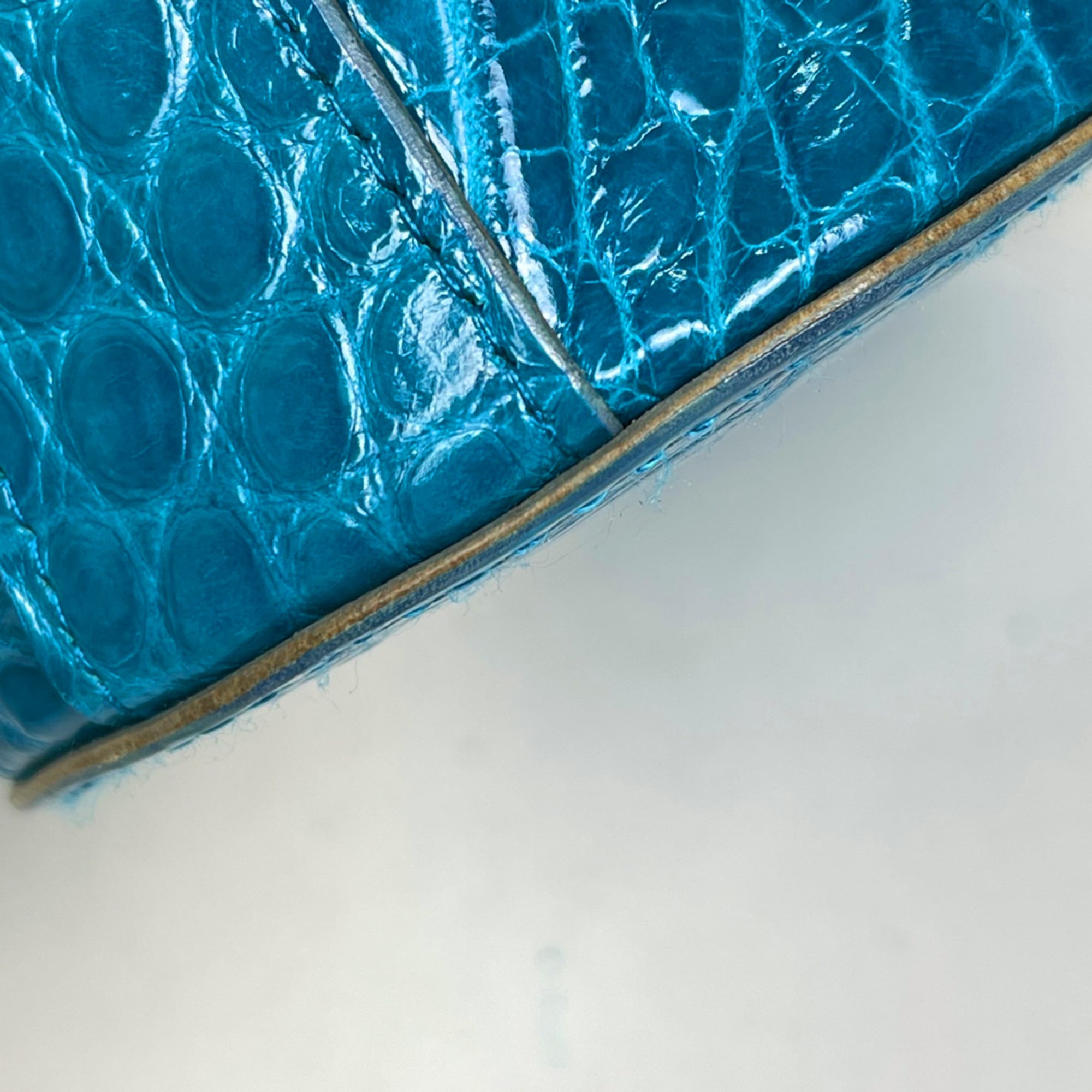 Bvlgari Bvlgari Bvlgari Blue Leather Handbag (Pre-Owned)
