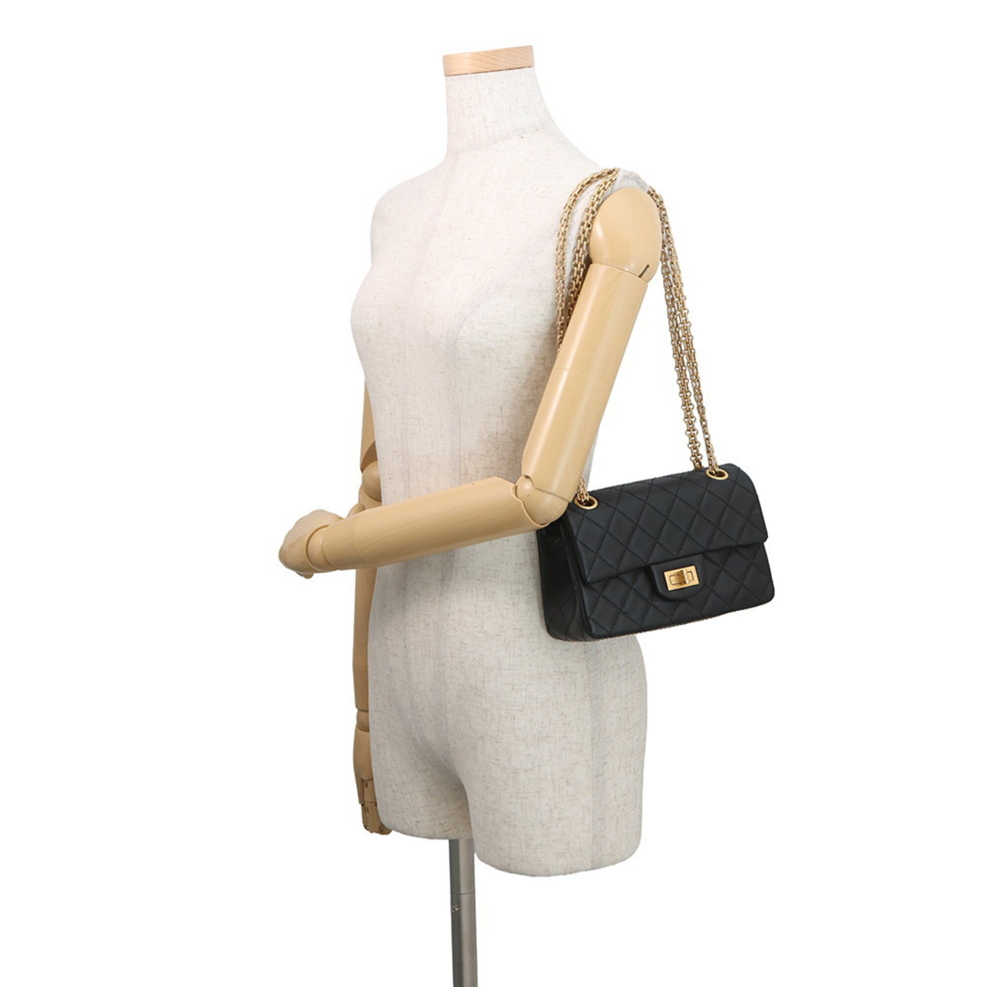 Chanel Black Leather Handbag Shoulder Bag (Pre-Owned)