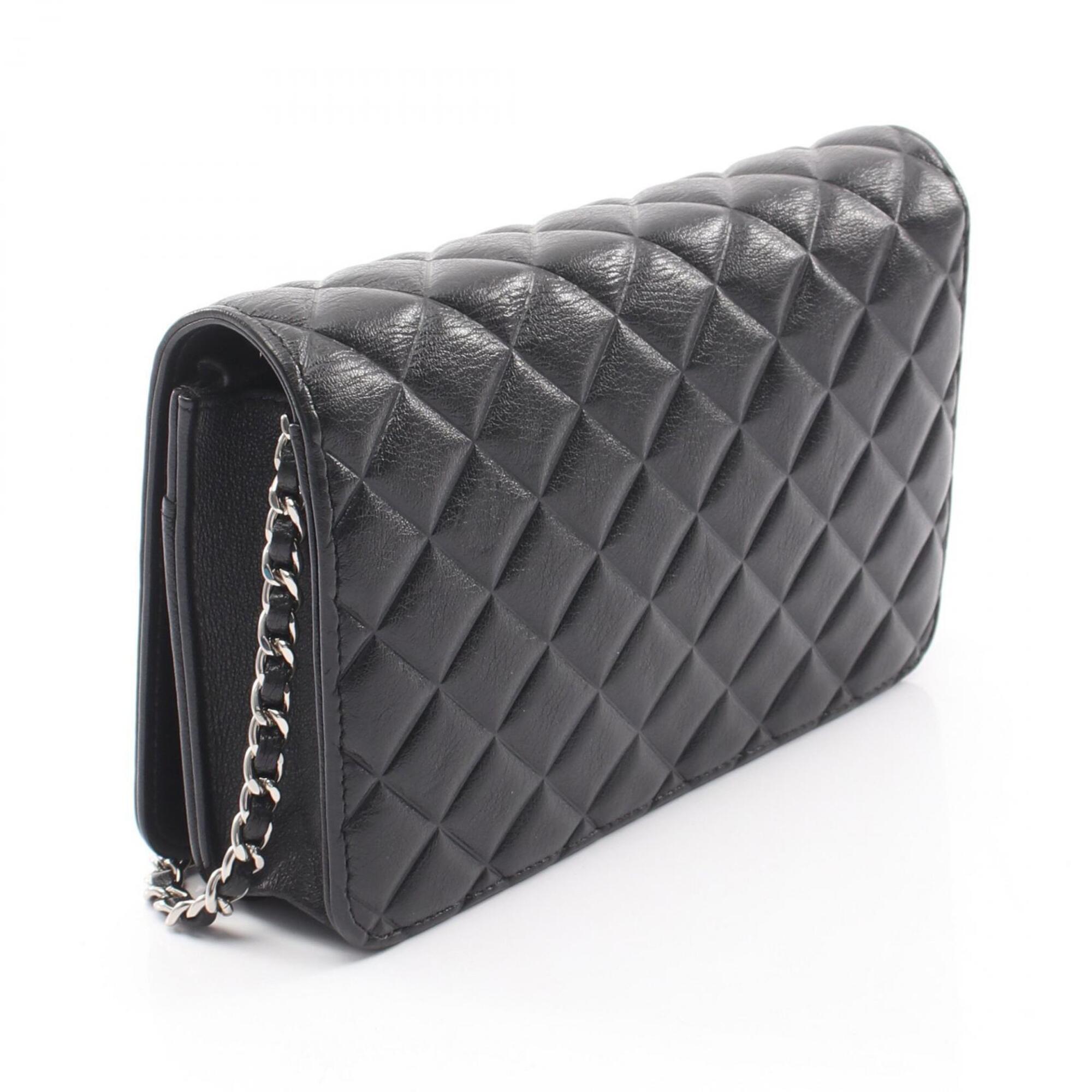 Chanel Black Leather Handbag Shoulder Bag (Pre-Owned)