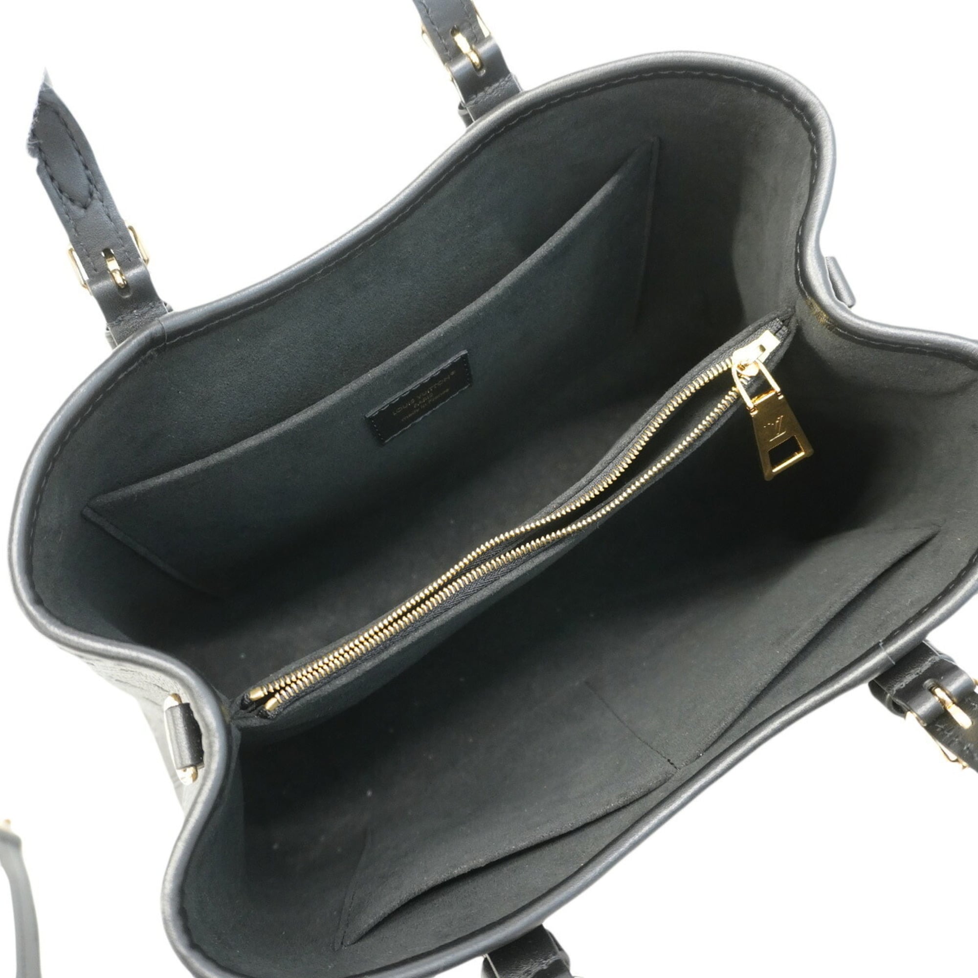 Louis Vuitton Noir Handbag (Pre-Owned)