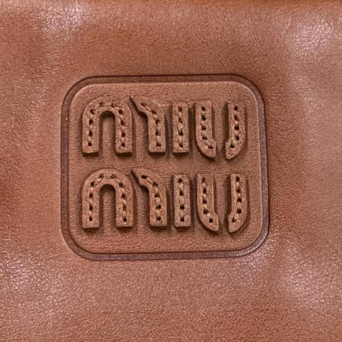 Miu Miu Brown Leather Handbag (Pre-Owned)