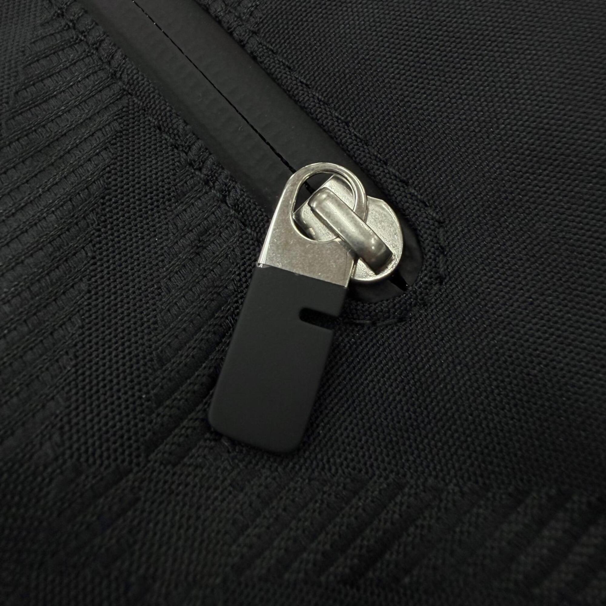 Burberry Black Nylon Tote Bag (Pre-Owned)