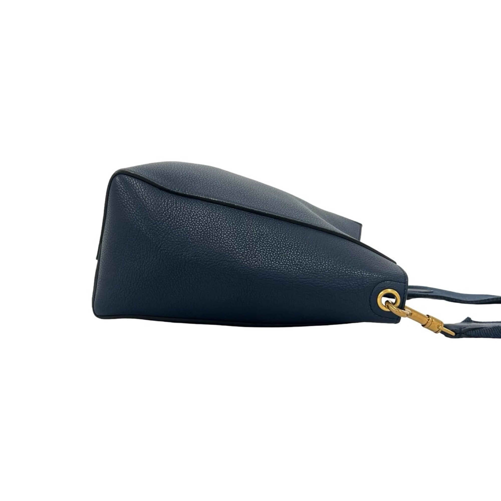 Celine Navy Leather Crossbody Bag Shoulder Bag (Pre-Owned)