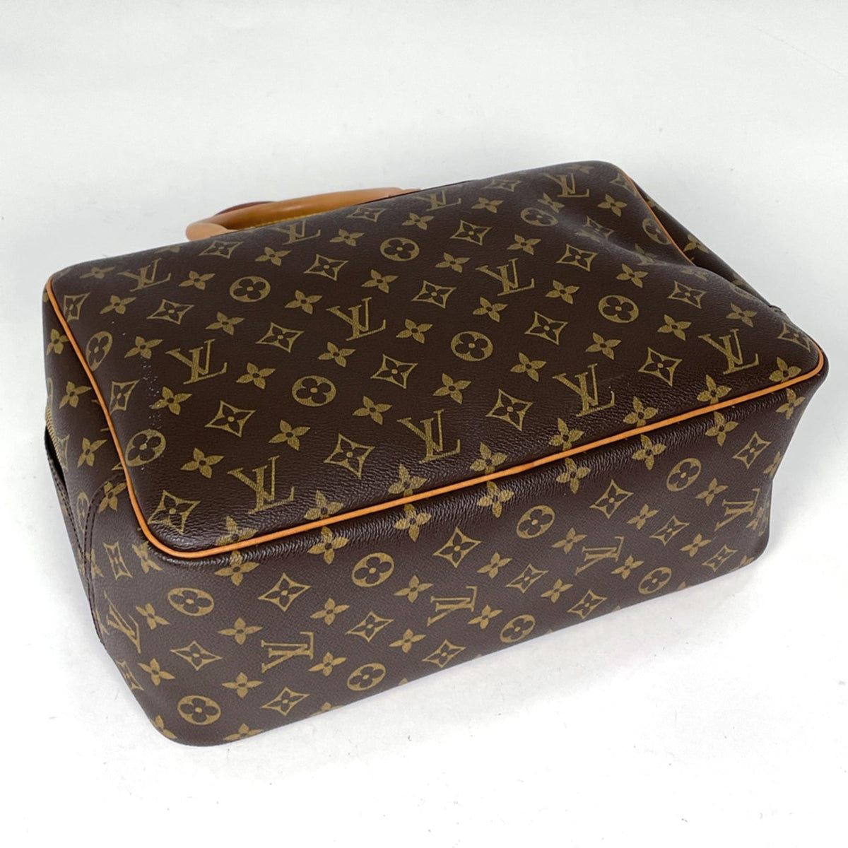 Louis Vuitton Brown Monogram Handbag (Pre-Owned)
