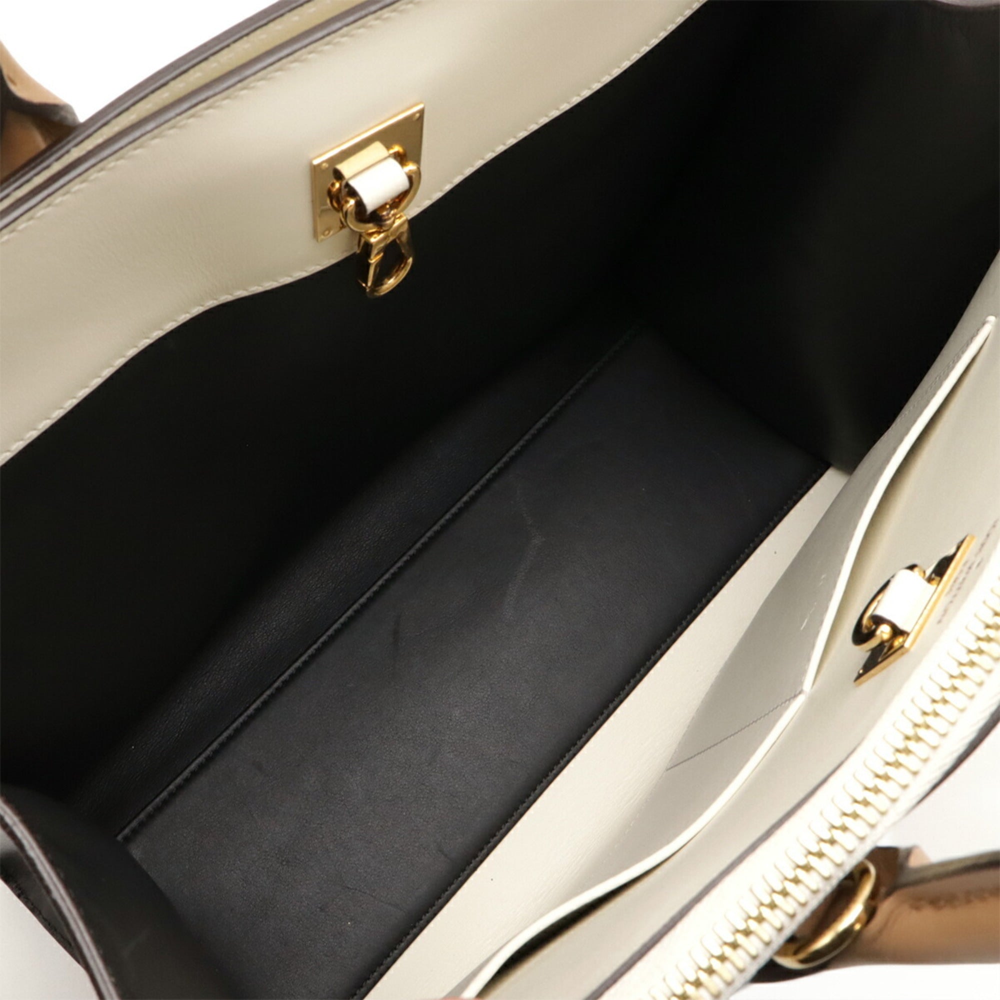 Louis Vuitton White Leather Handbag (Pre-Owned)