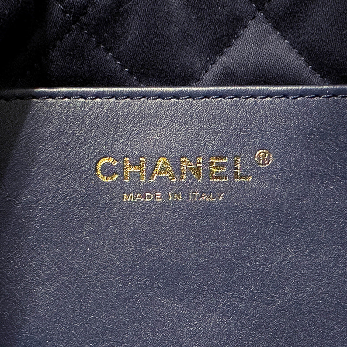 Chanel Navy Leather Handbag Shoulder Bag (Pre-Owned)