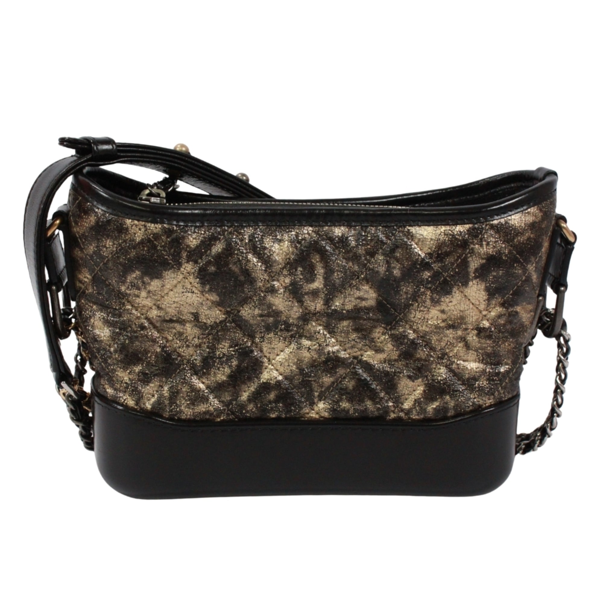 Chanel Black Leather Shoulder Bag (Pre-Owned)