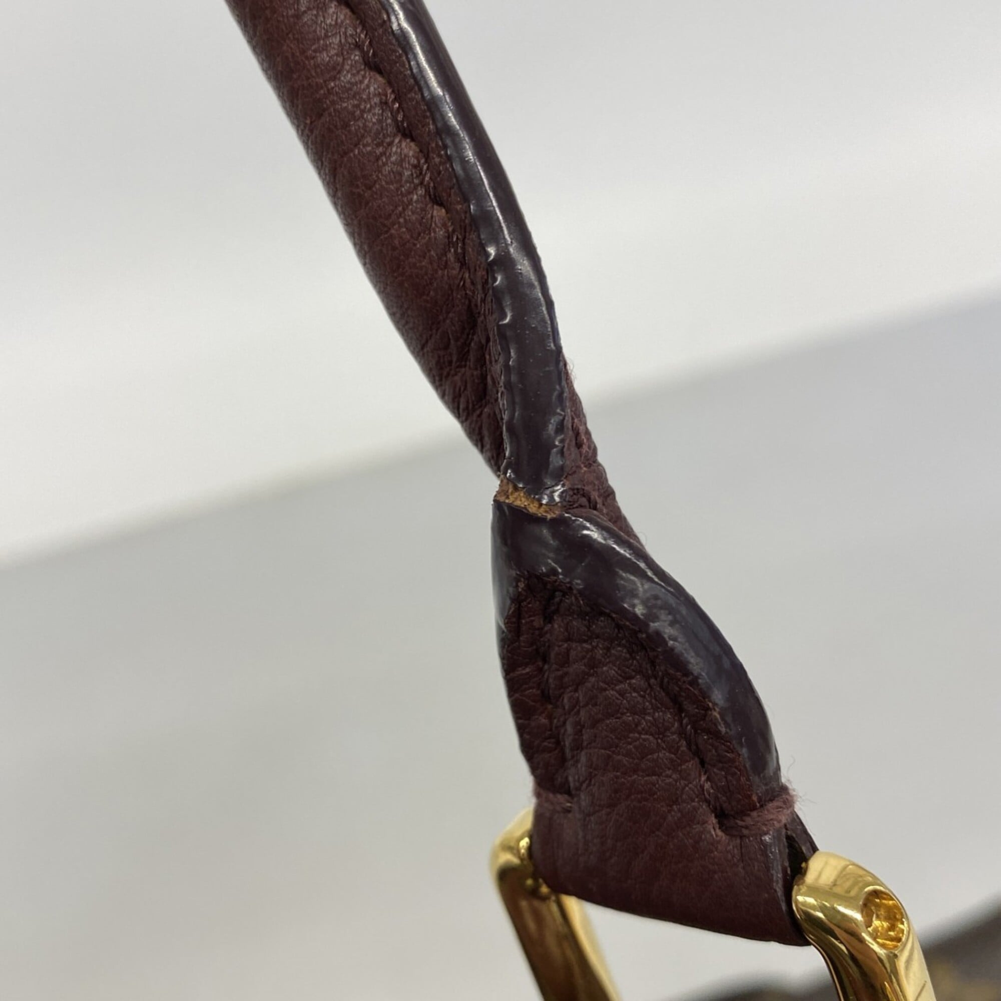 Louis Vuitton Bordeaux Brown Shoulder Bag (Pre-Owned)