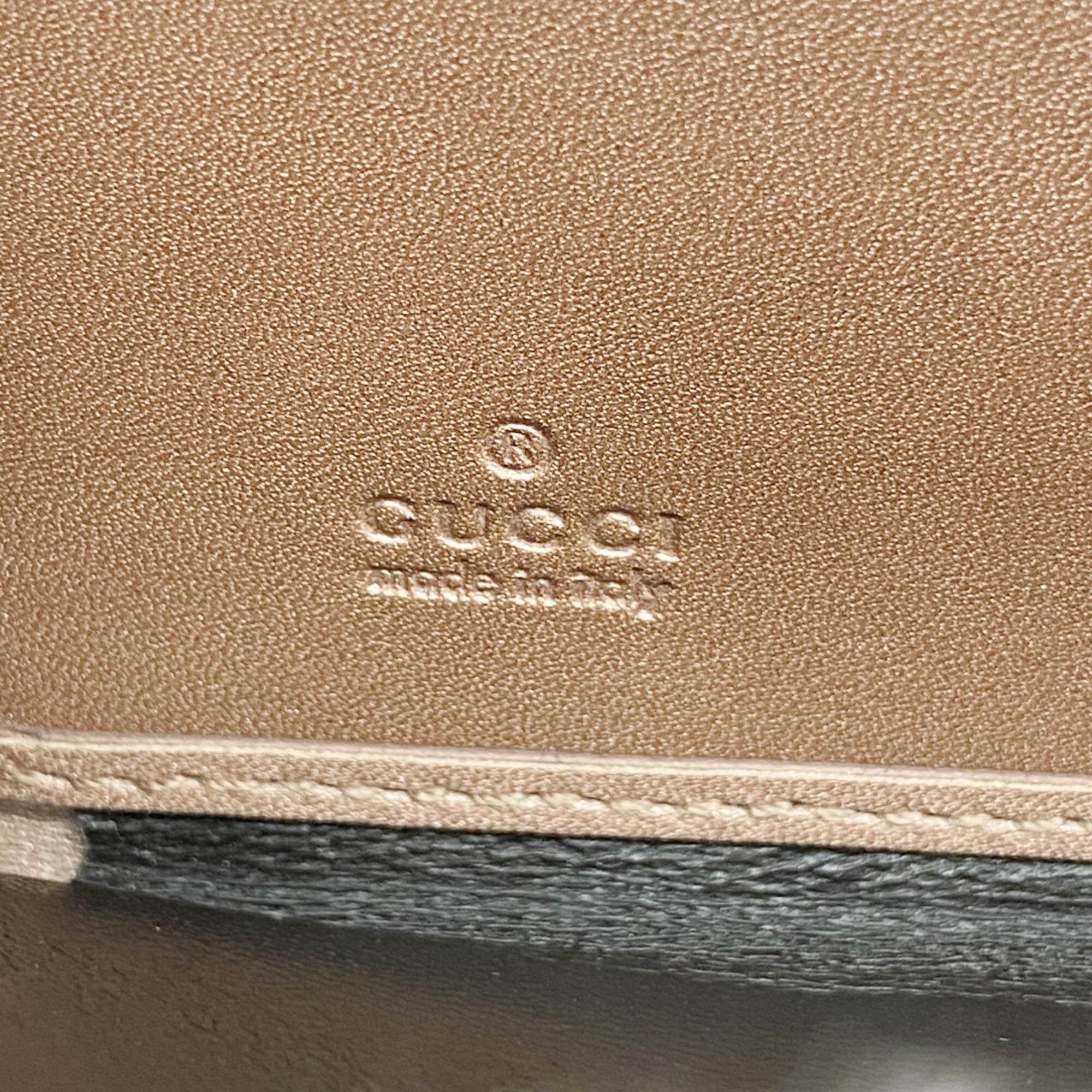Gucci Pink Long Wallet (Bi-Fold) (Pre-Owned)