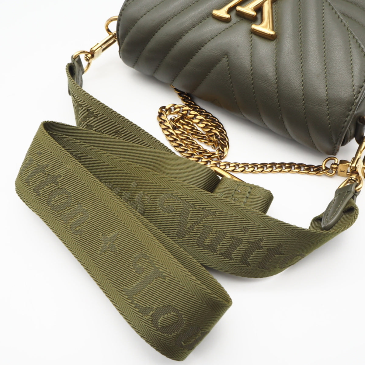 Louis Vuitton Khaki Leather Pochette Shoulder Bag (Pre-Owned)