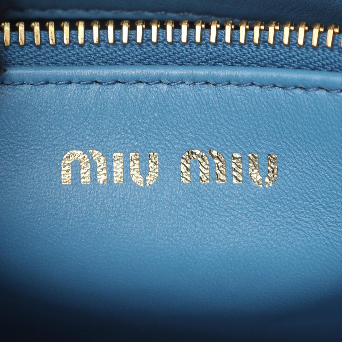 Miu Miu Blue Leather Handbag (Pre-Owned)