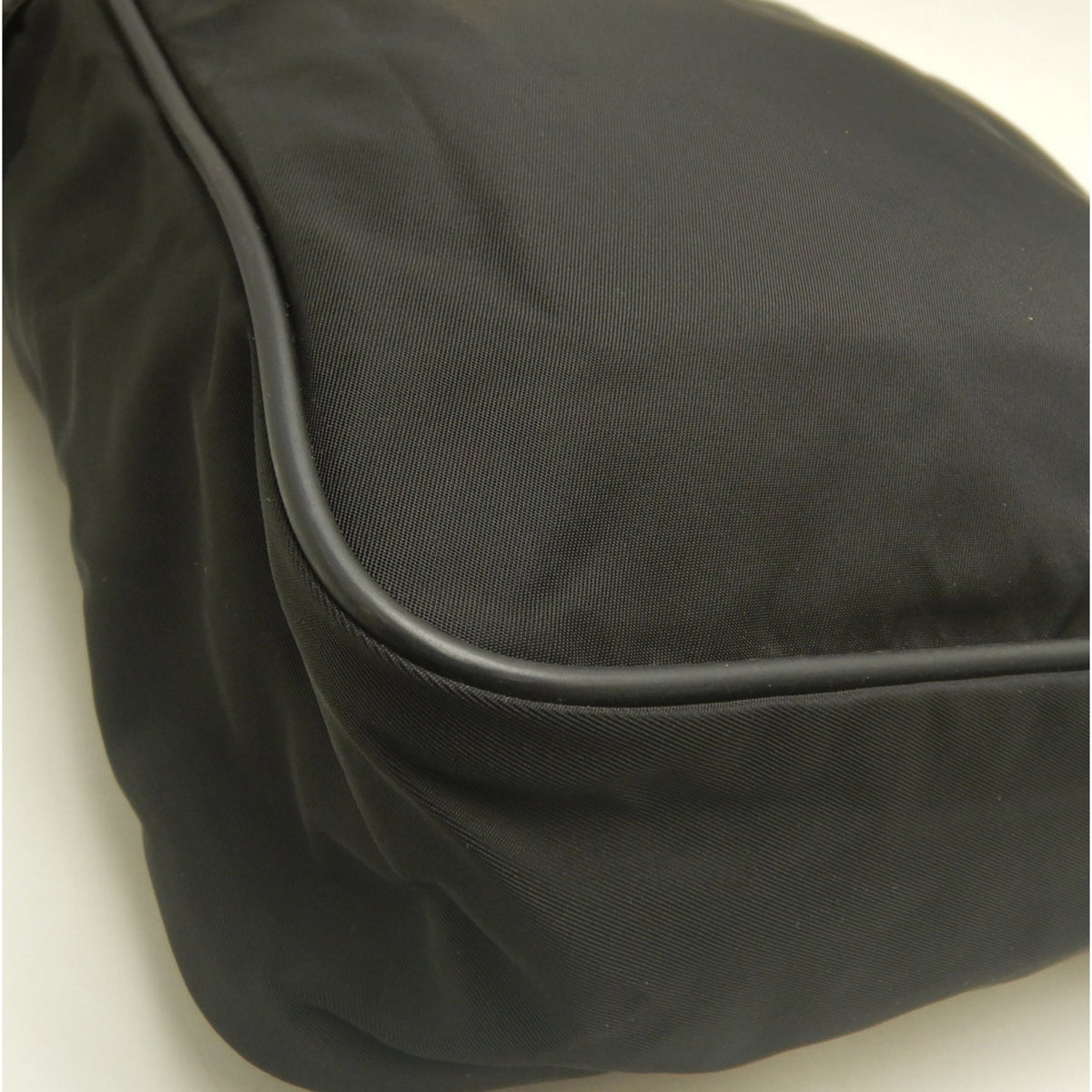 Prada Nero Nylon Shoulder Bag (Pre-Owned)