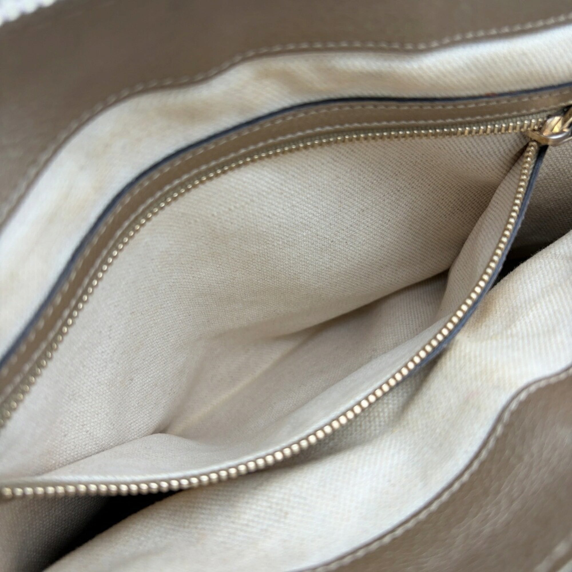 Gucci Gg Canvas Beige Gold Gg Canvas Leather Bamboo Shoulder Bag (Pre-Owned)