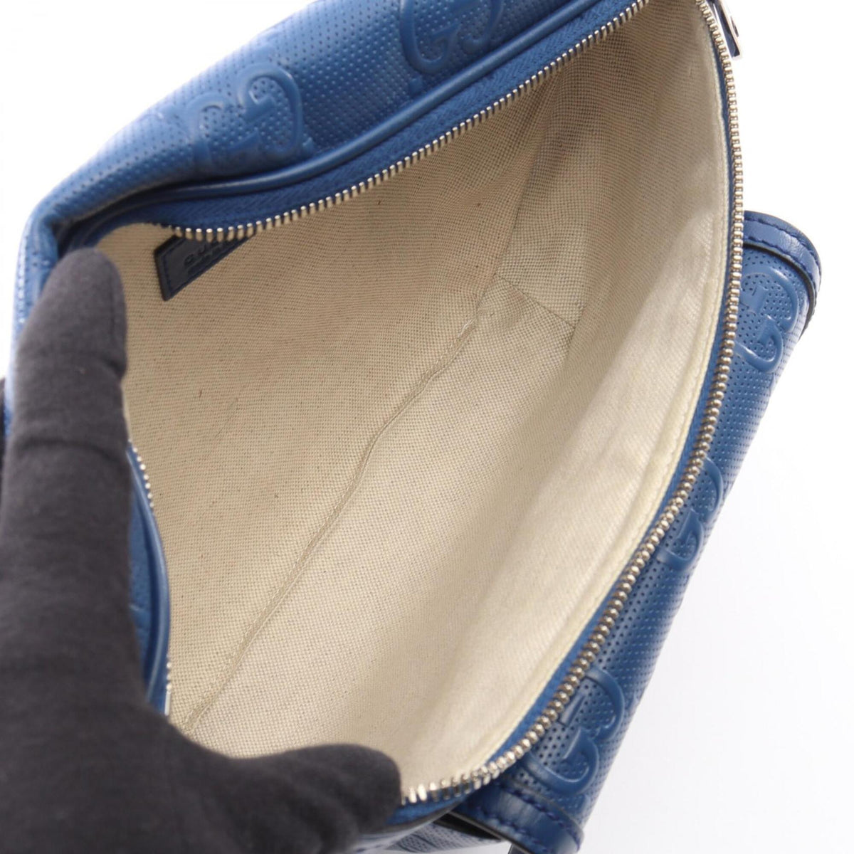 Gucci Blue Leather Fanny Pack Handbag (Pre-Owned)