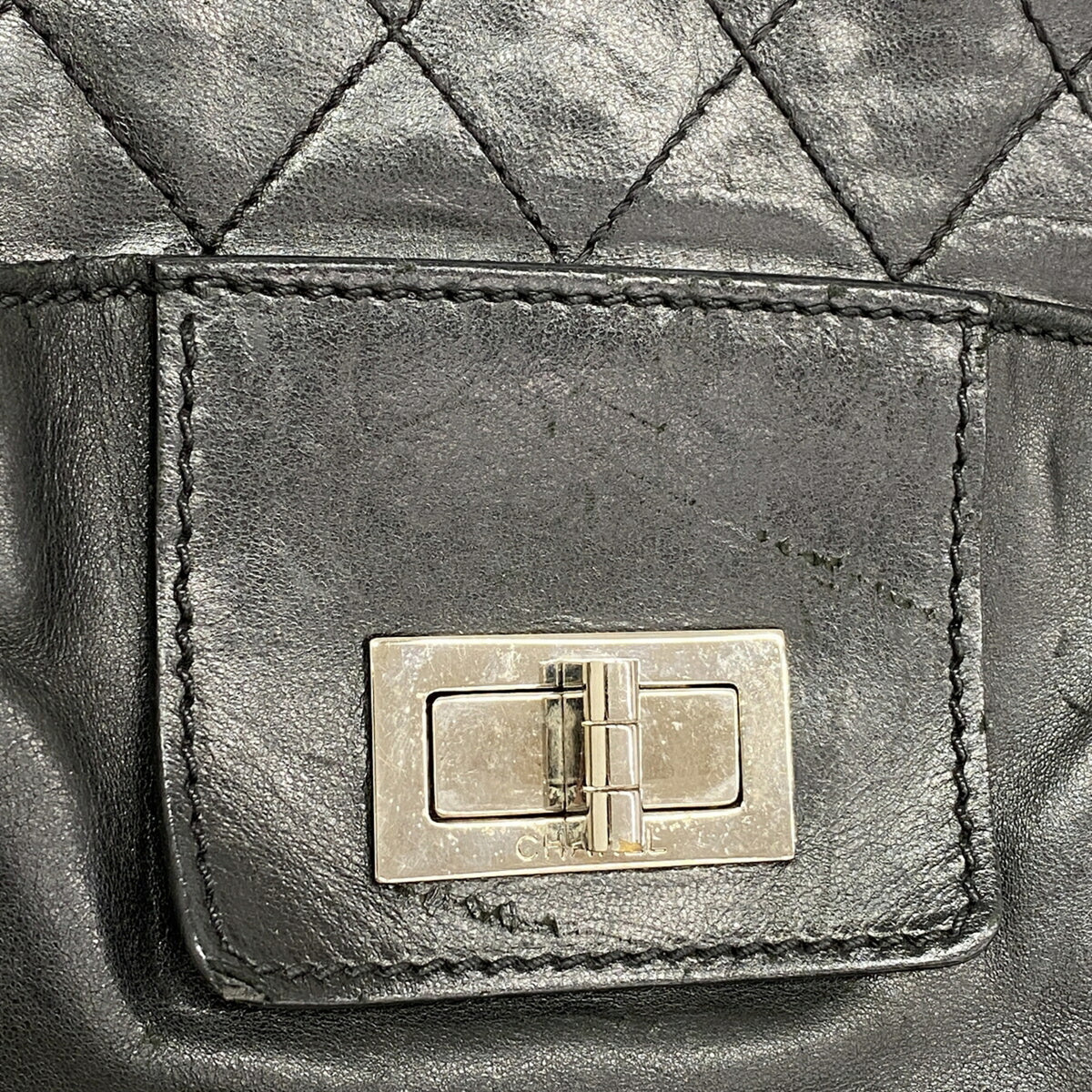 Chanel Black Leather Tote Bag (Pre-Owned)