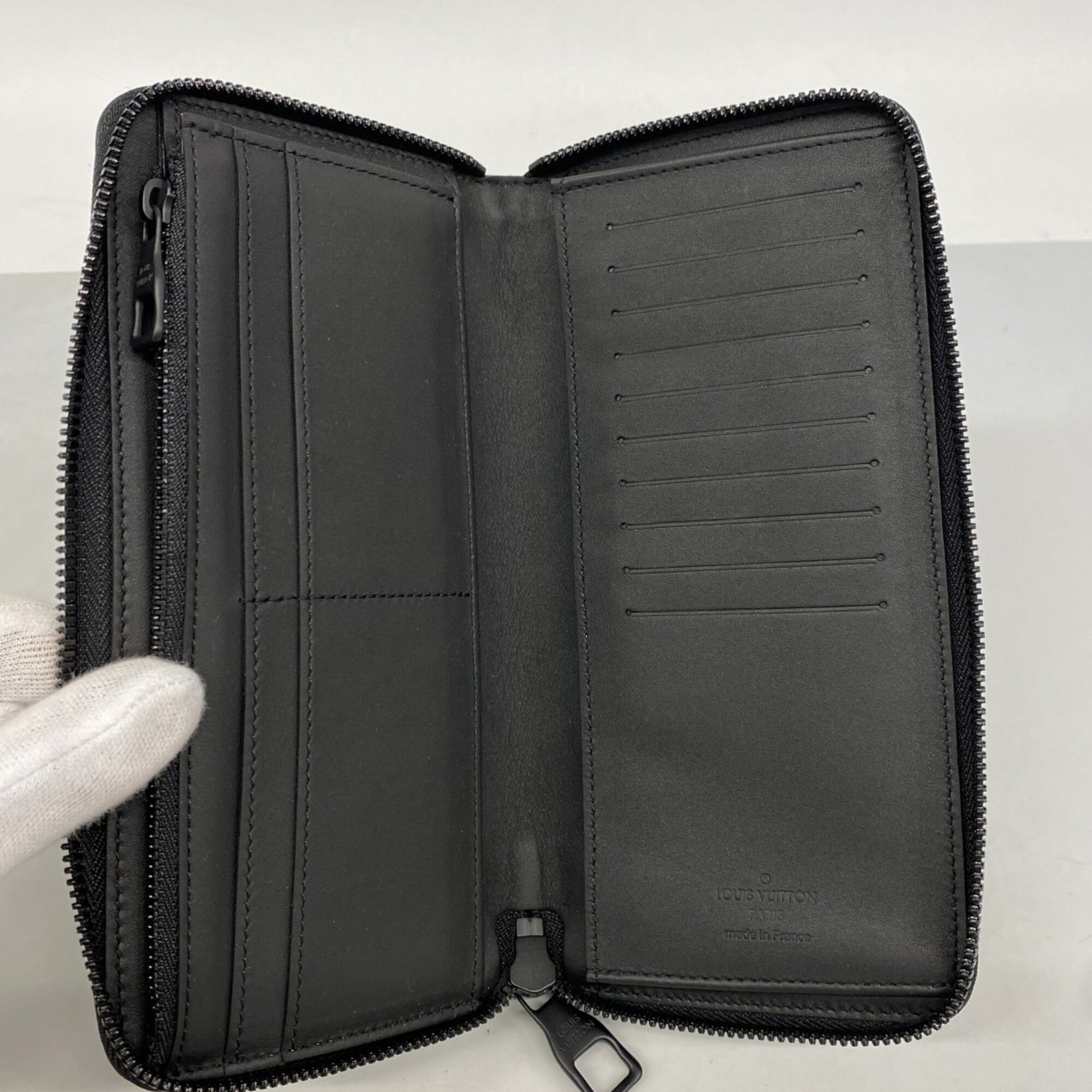 Louis Vuitton Black Multi-Color Long Wallet (Bi-Fold) (Pre-Owned)