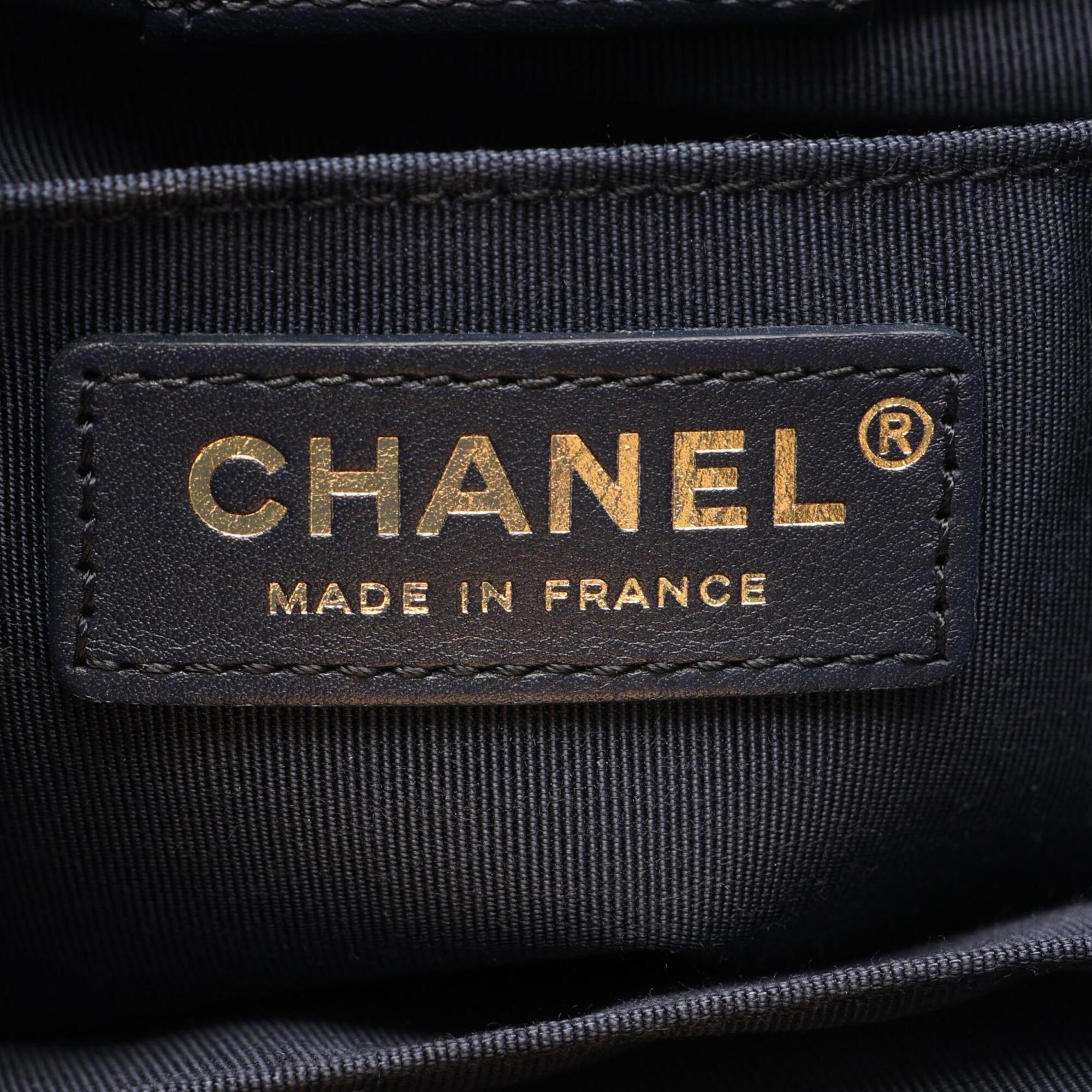 Chanel Navy Leather Handbag Shoulder Bag (Pre-Owned)