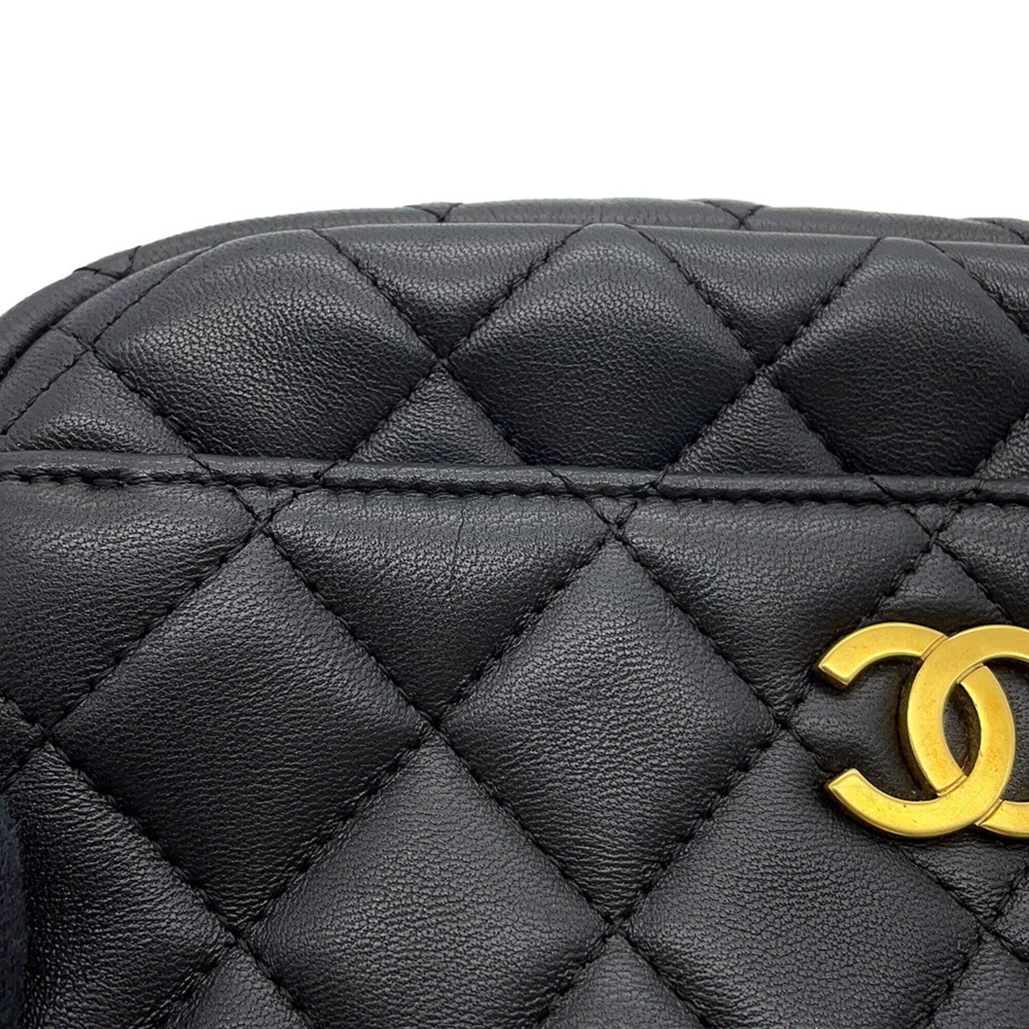 Chanel Black Leather Handbag Pochette Shoulder Bag (Pre-Owned)