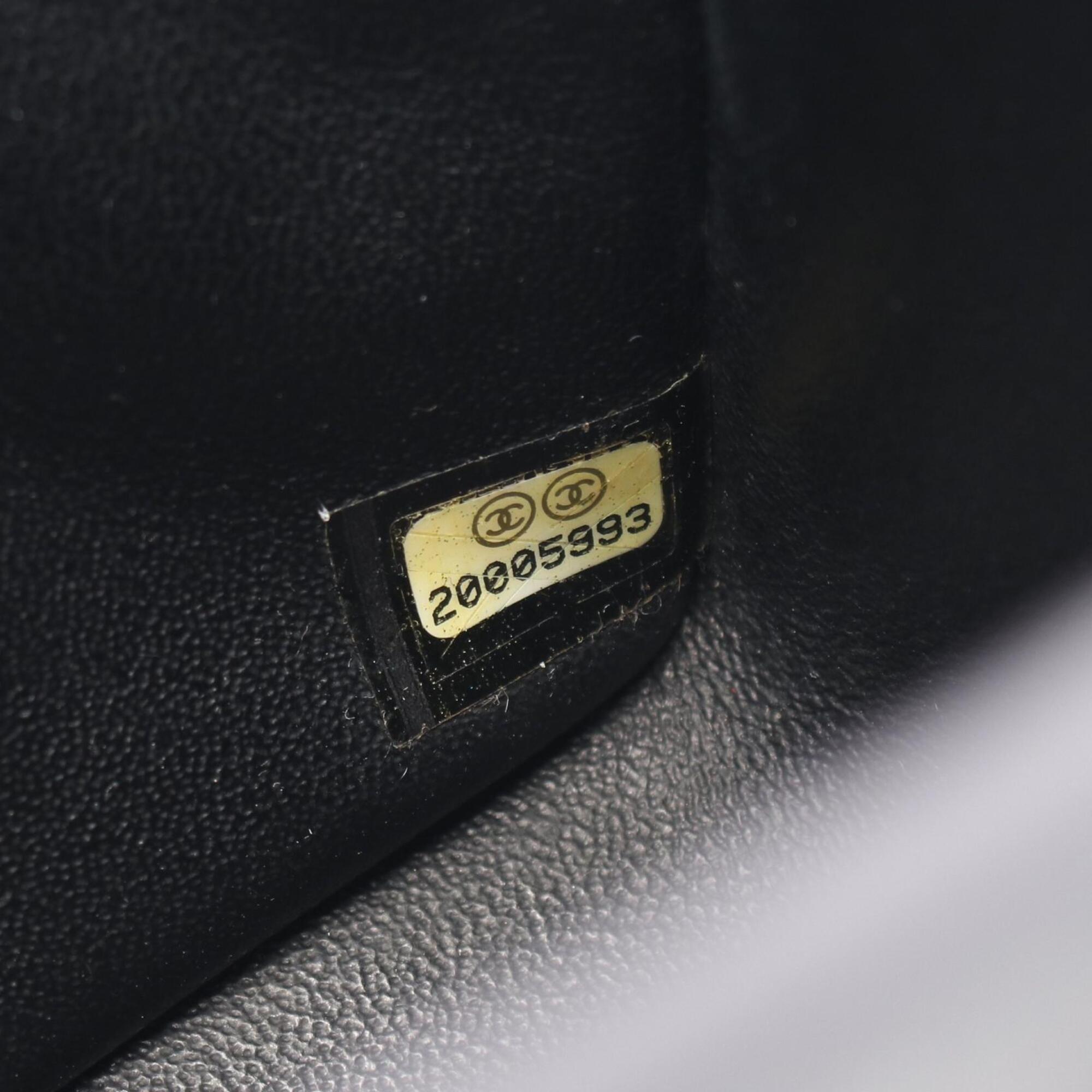 Chanel Black Leather Handbag Shoulder Bag (Pre-Owned)
