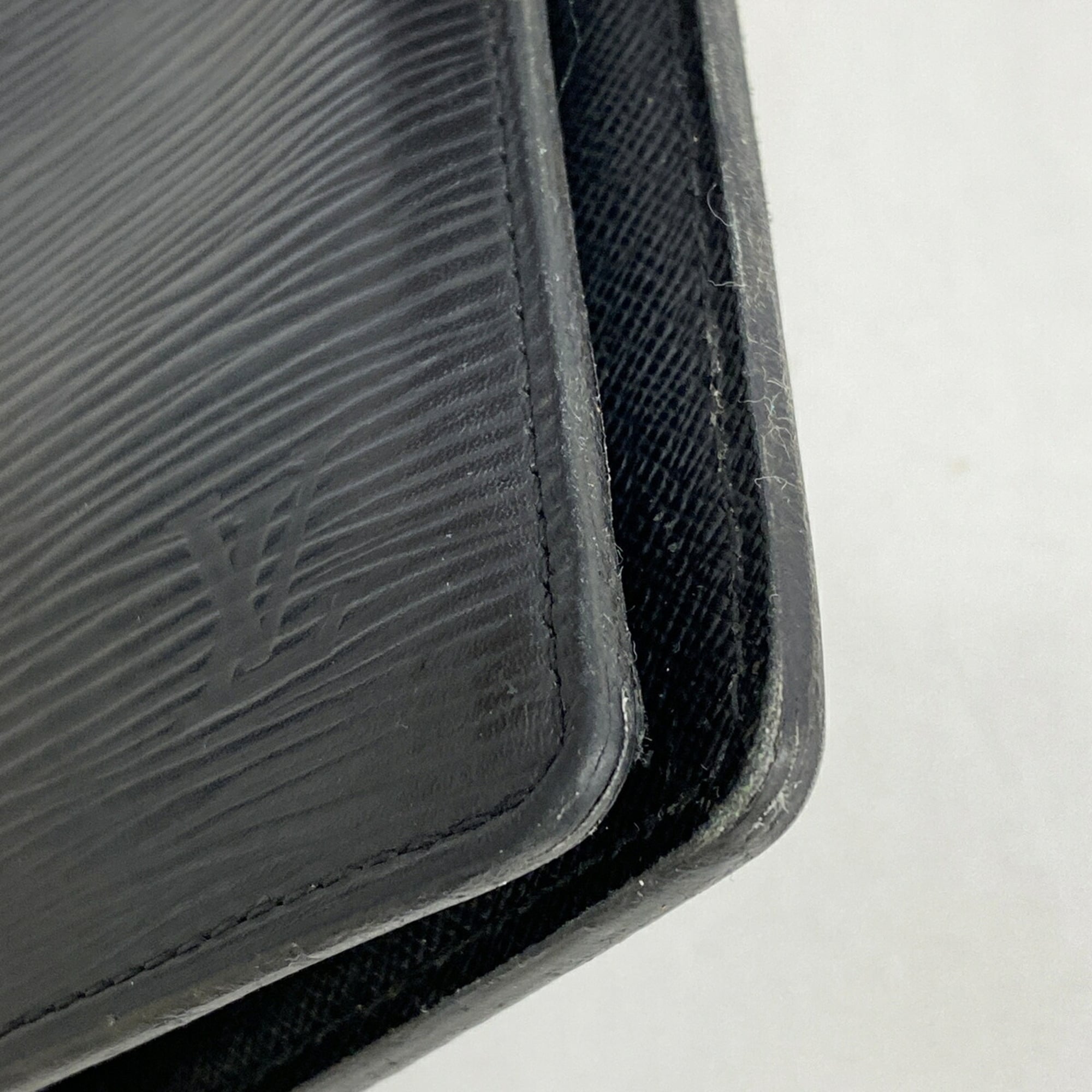 Louis Vuitton Noir Long Wallet (Bi-Fold) (Pre-Owned)