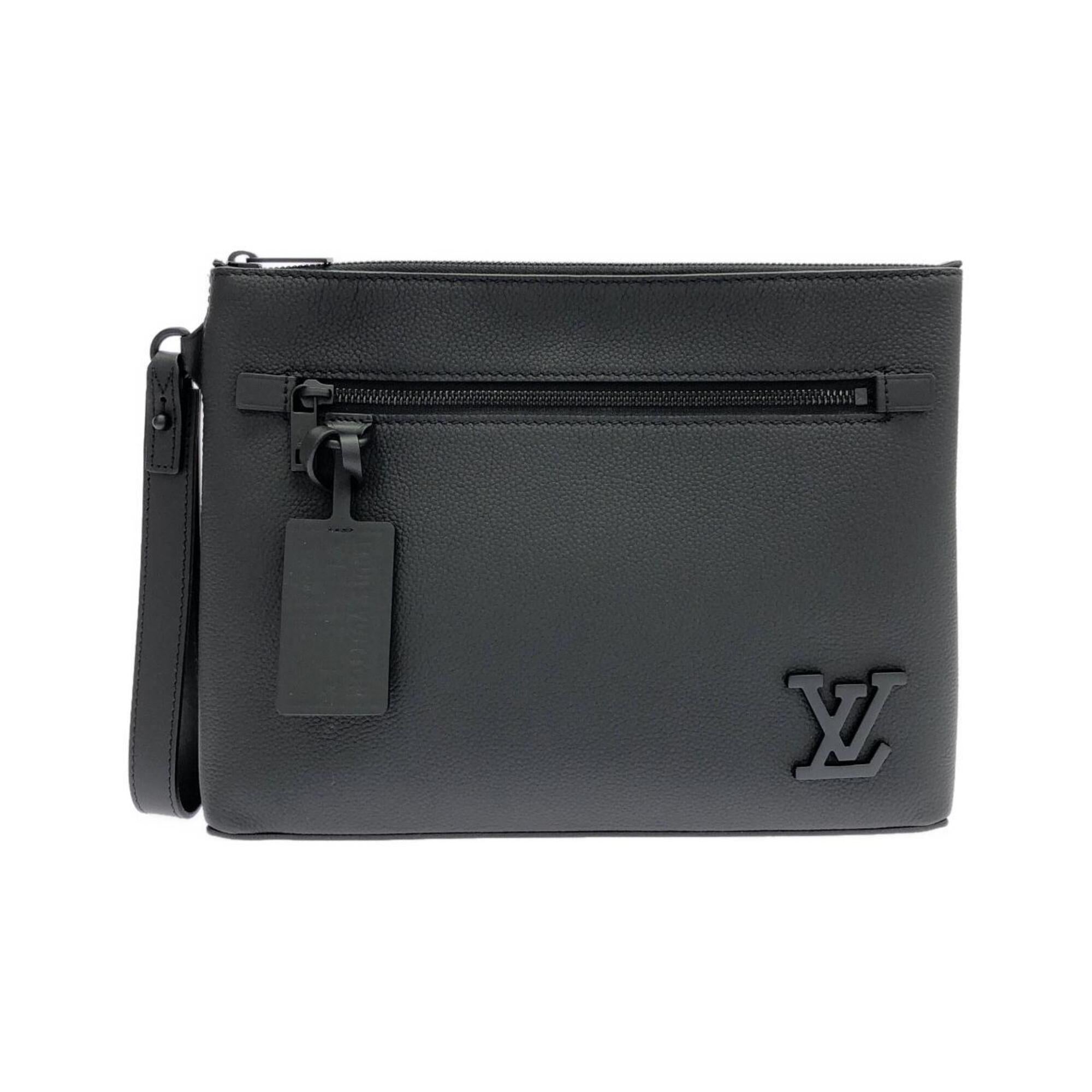 Louis Vuitton Black Leather Pouch (Pre-Owned)