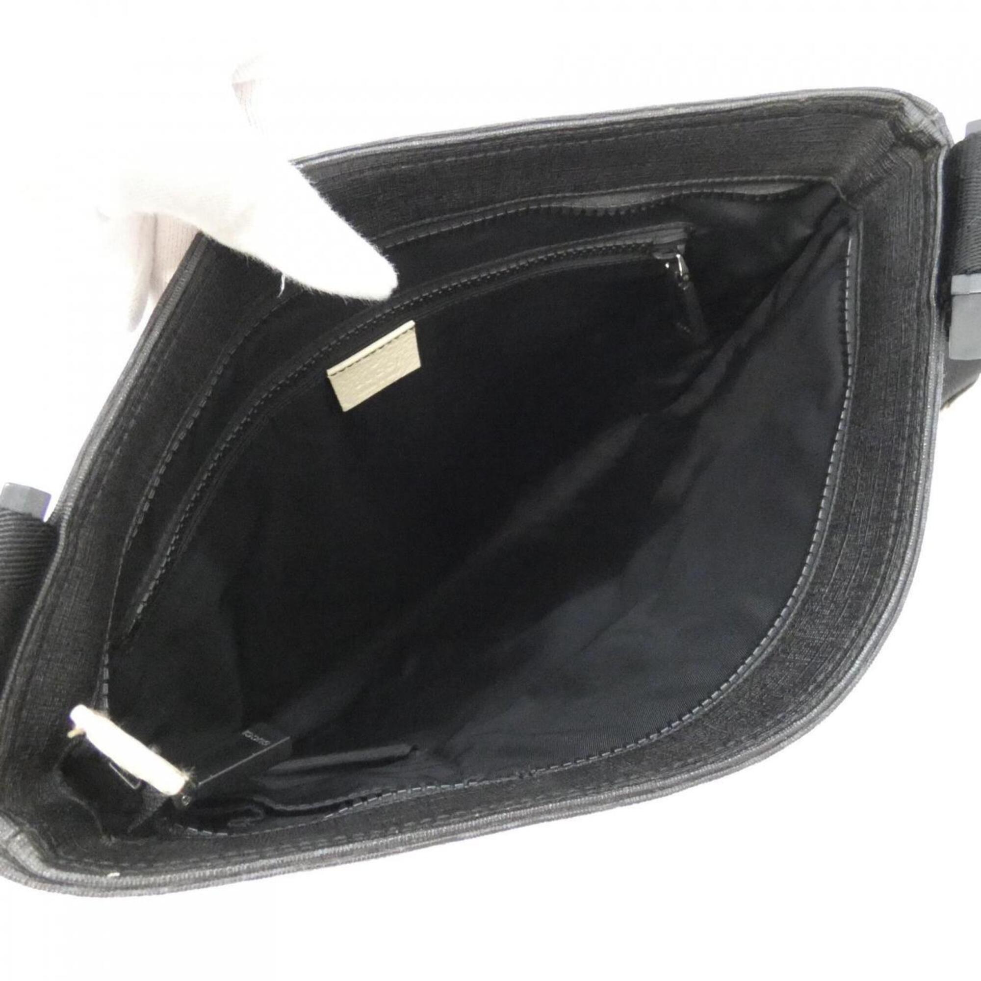 Gucci Black White Pvc Shoulder Bag (Pre-Owned)