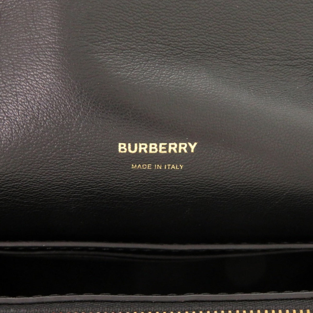 Burberry Black Red Color White Nylon Leather Shoulder Bag (Pre-Owned)