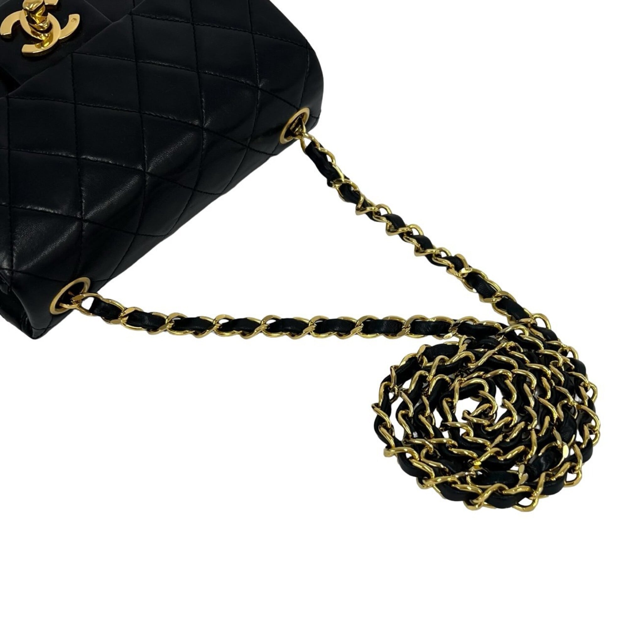 Chanel Black Leather Pochette Shoulder Bag (Pre-Owned)